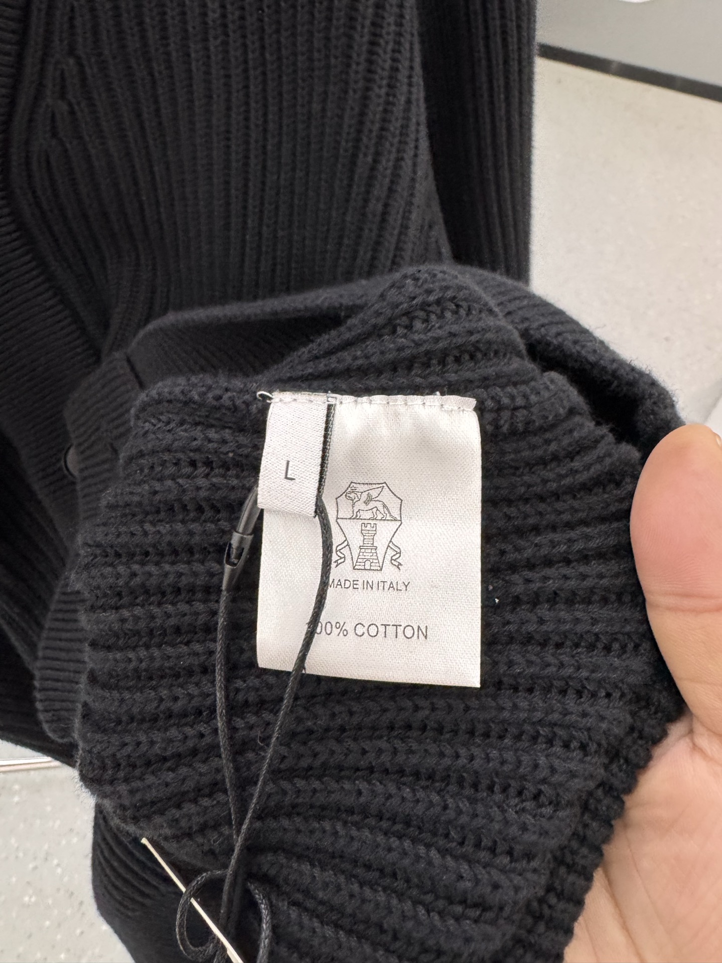 🔥BC 2024官网最新款秋冬14针高密提花针织开衫 甄选440克14针棉混纺材质 既有棉的质感软糯亲肤