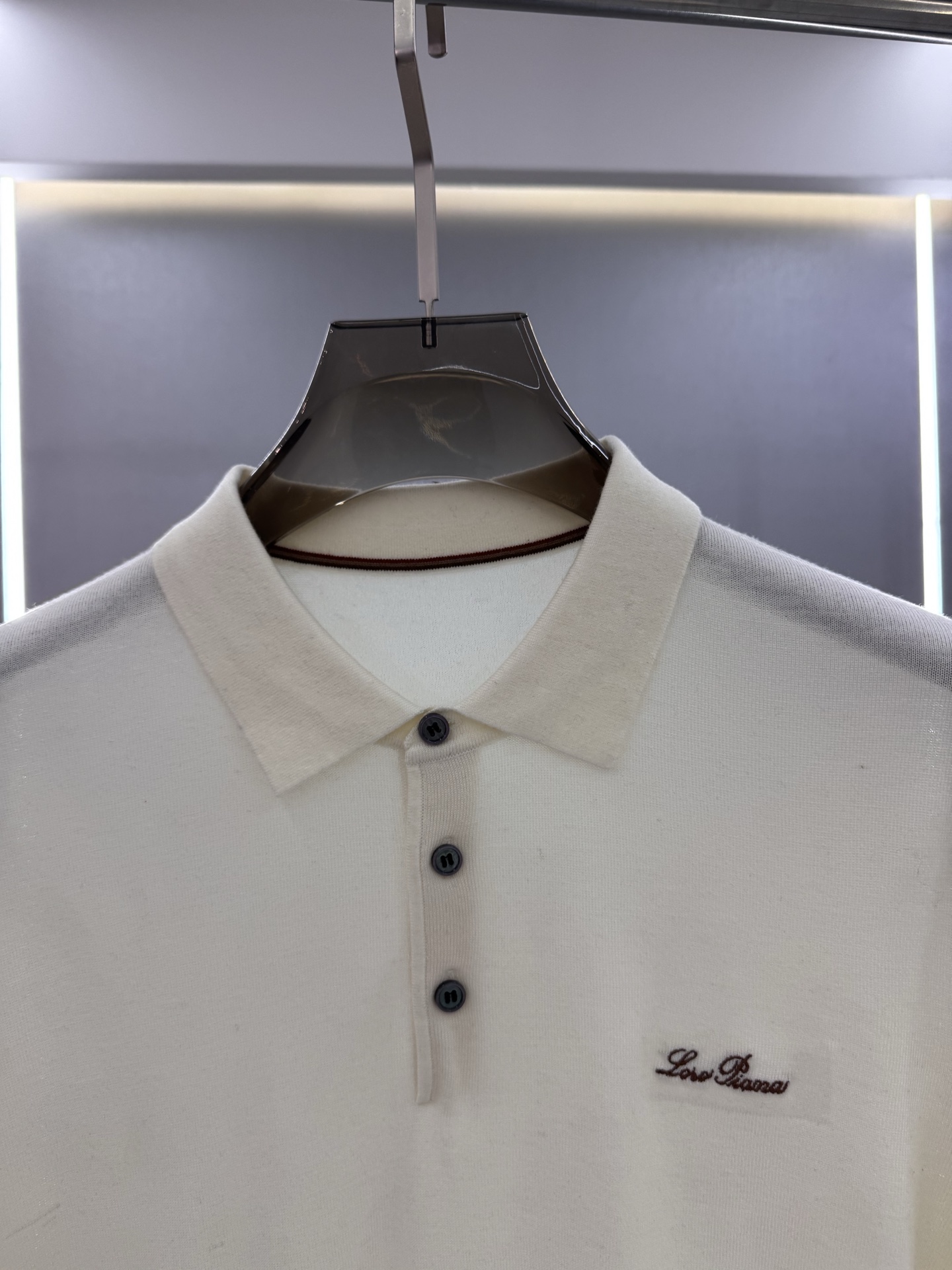 25秋冬新款 lP🆕男士翻领毛衣，羊毛羊绒混纺面料 高品质天然纤维加倍呵护肌肤。整件衣服手感细腻 软糯 