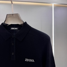 25秋冬新款 Zegna男士翻领毛衣,羊毛羊绒混纺面料 高品质天然纤维加倍呵护肌肤。整件衣服手感细腻 软 25秋冬新款 Zegna男士翻领毛衣,羊毛羊绒混纺面料 高品质天然纤维加倍呵护肌肤。整件衣服手感细腻 软