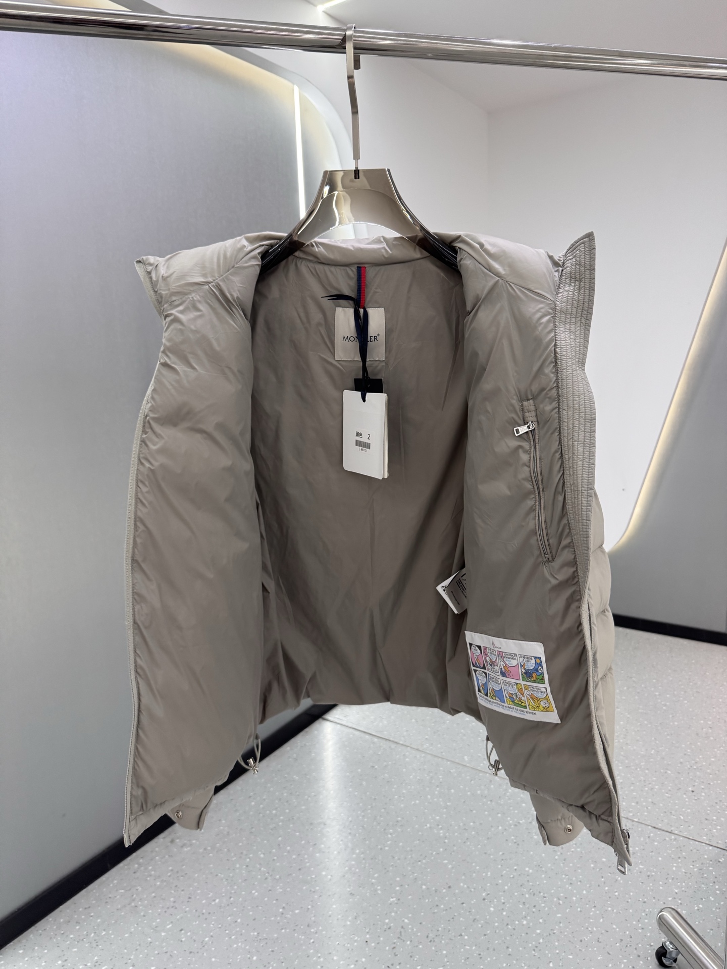 Mon collection 经典系列双色羽绒服｜奢华运动 暖冬精享｜ 全定制进口外料，特殊纤维化和，精