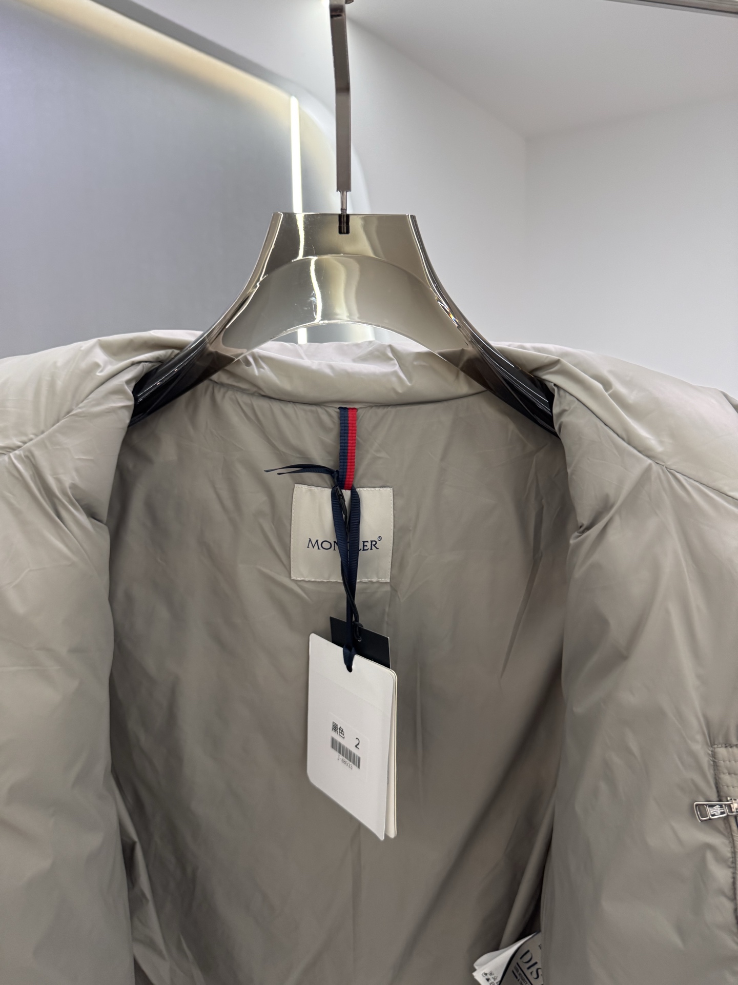 Mon collection 经典系列双色羽绒服｜奢华运动 暖冬精享｜ 全定制进口外料，特殊纤维化和，精