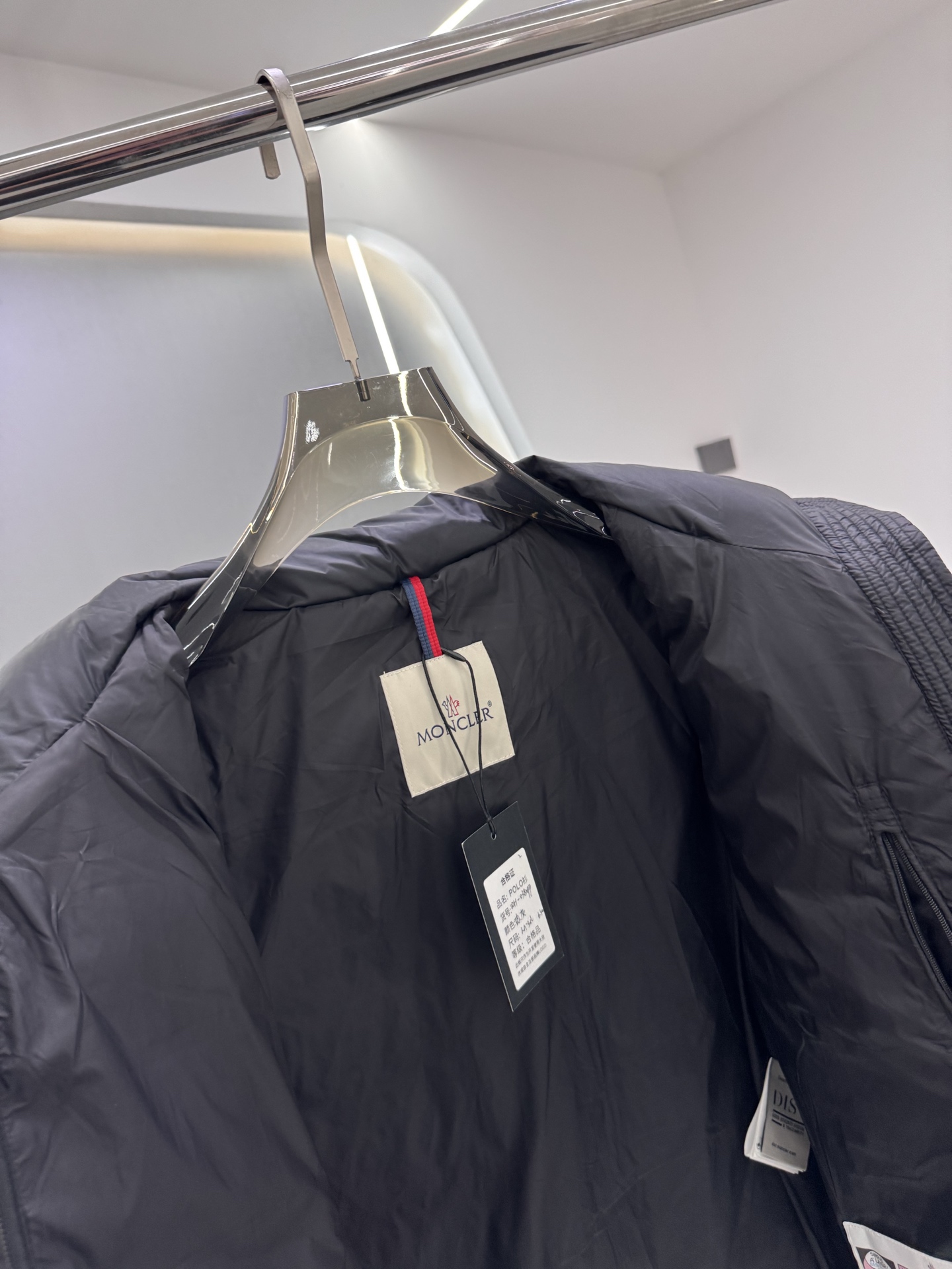 Mon collection 经典系列双色羽绒服｜奢华运动 暖冬精享｜ 全定制进口外料，特殊纤维化和，精