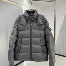 moncler特级🌟玛雅 95绒 面料采用原版一致漆面尼龙材质,有效阻挡风雨侵袭,保持内部干爽舒适。舒适抗风。内里填充 moncler特级🌟玛雅 95绒 面料采用原版一致漆面尼龙材质,有效阻挡风雨侵袭,保持内部干爽舒适。舒适抗风。内里填充