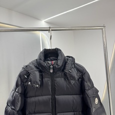 moncler特级🌟玛雅 95绒 面料采用原版一致漆面尼龙材质,有效阻挡风雨侵袭,保持内部干爽舒适。舒适抗风。内里填充 moncler特级🌟玛雅 95绒 面料采用原版一致漆面尼龙材质,有效阻挡风雨侵袭,保持内部干爽舒适。舒适抗风。内里填充
