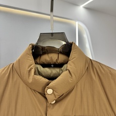特级羽绒⬆️Moncler Grenoble Tongass羽绒户外马甲.高端黑标系列.原厂替换面料.特级鹅颈绒填充. 特级羽绒⬆️Moncler Grenoble Tongass羽绒户外马甲.高端黑标系列.原厂替换面料.特级鹅颈绒填充.