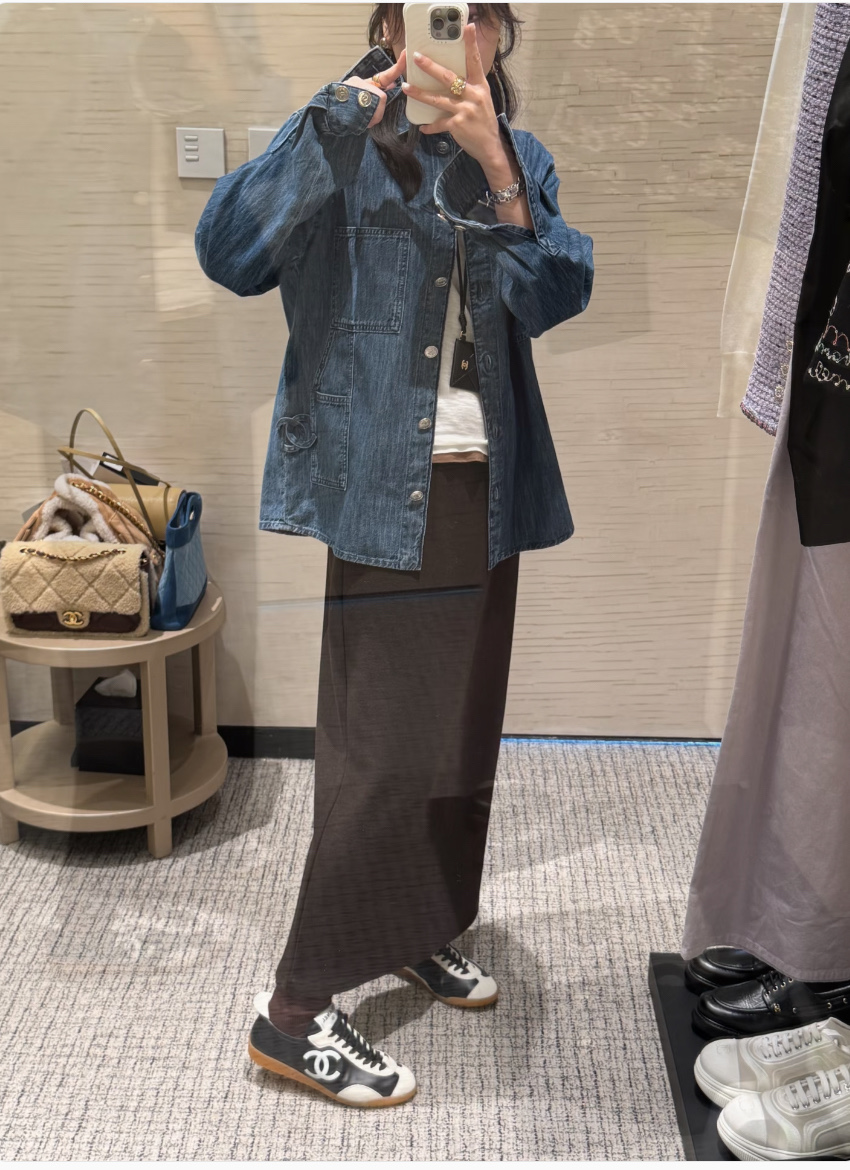 NO:734247,,,19860909,,,Women's clothing