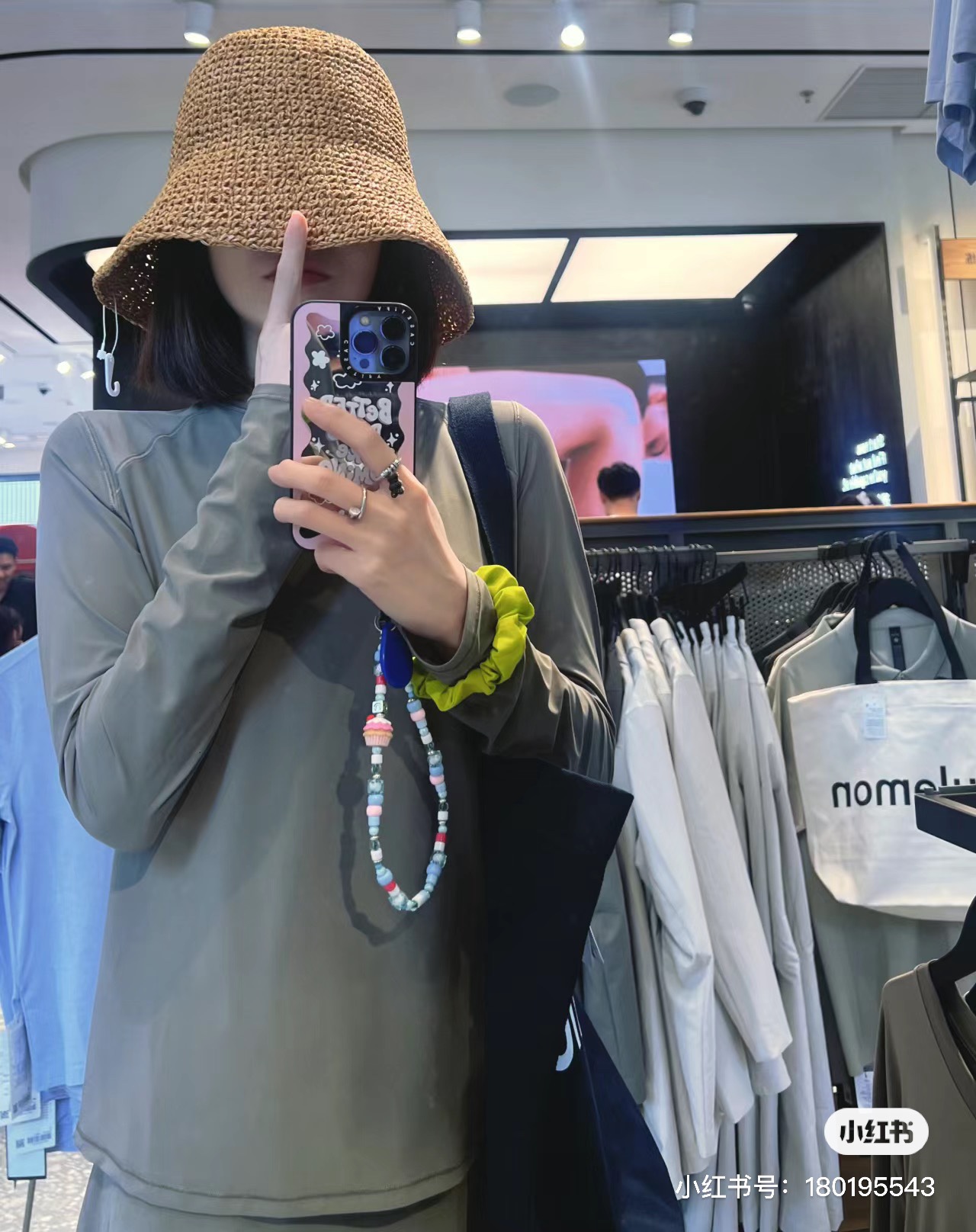 NO:811597,This one will really become your favorite, hat, scarf, socks, socks, hats19860909这顶真的会成为你的偏爱,帽子.围巾.袜子,socks,hats,accessory