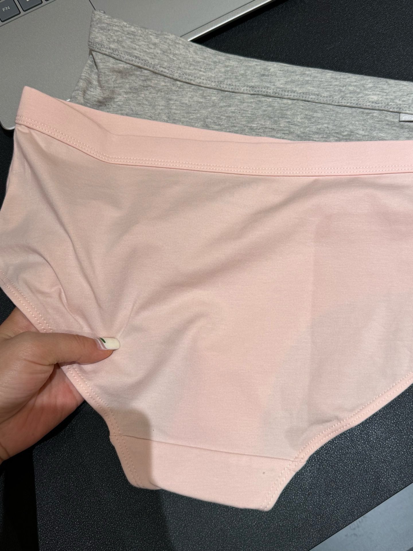 Women's mid-rise briefs featuring a modern, minimalist silhouette. Desig - Comprehensive 8