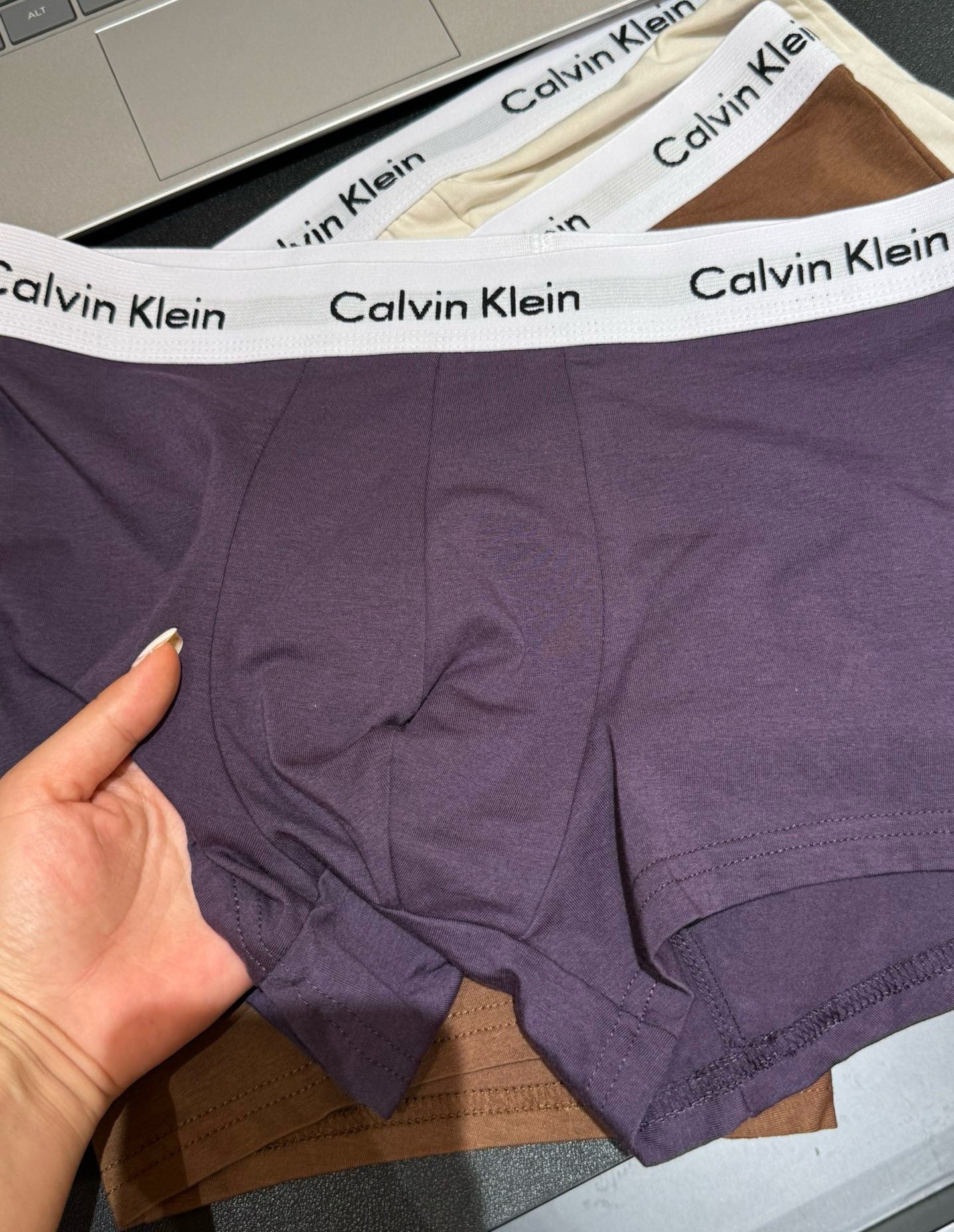 utilizing high-twist yarns for enhanced durability and a refined - Comprehensive 9