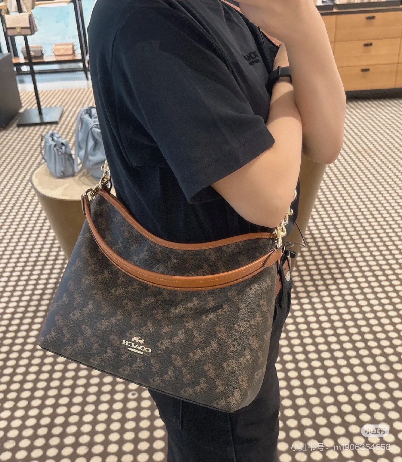 _d9d9swqyVGOznbCRT94O7e2s21pF94gtLwbzZsQ