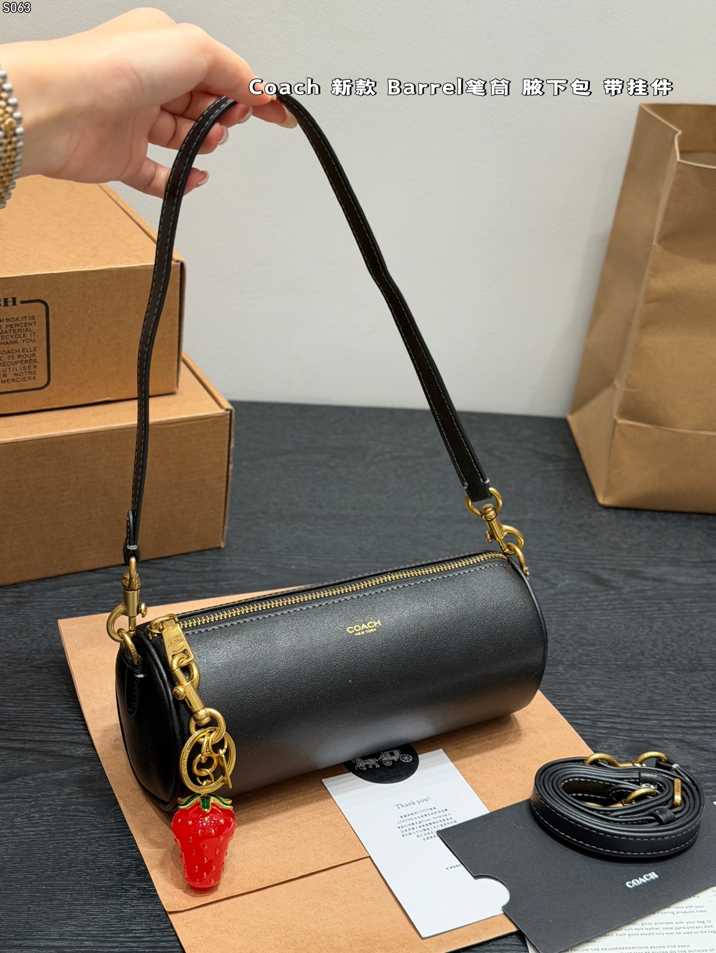 Bolso COACH Con colgante — photo 2