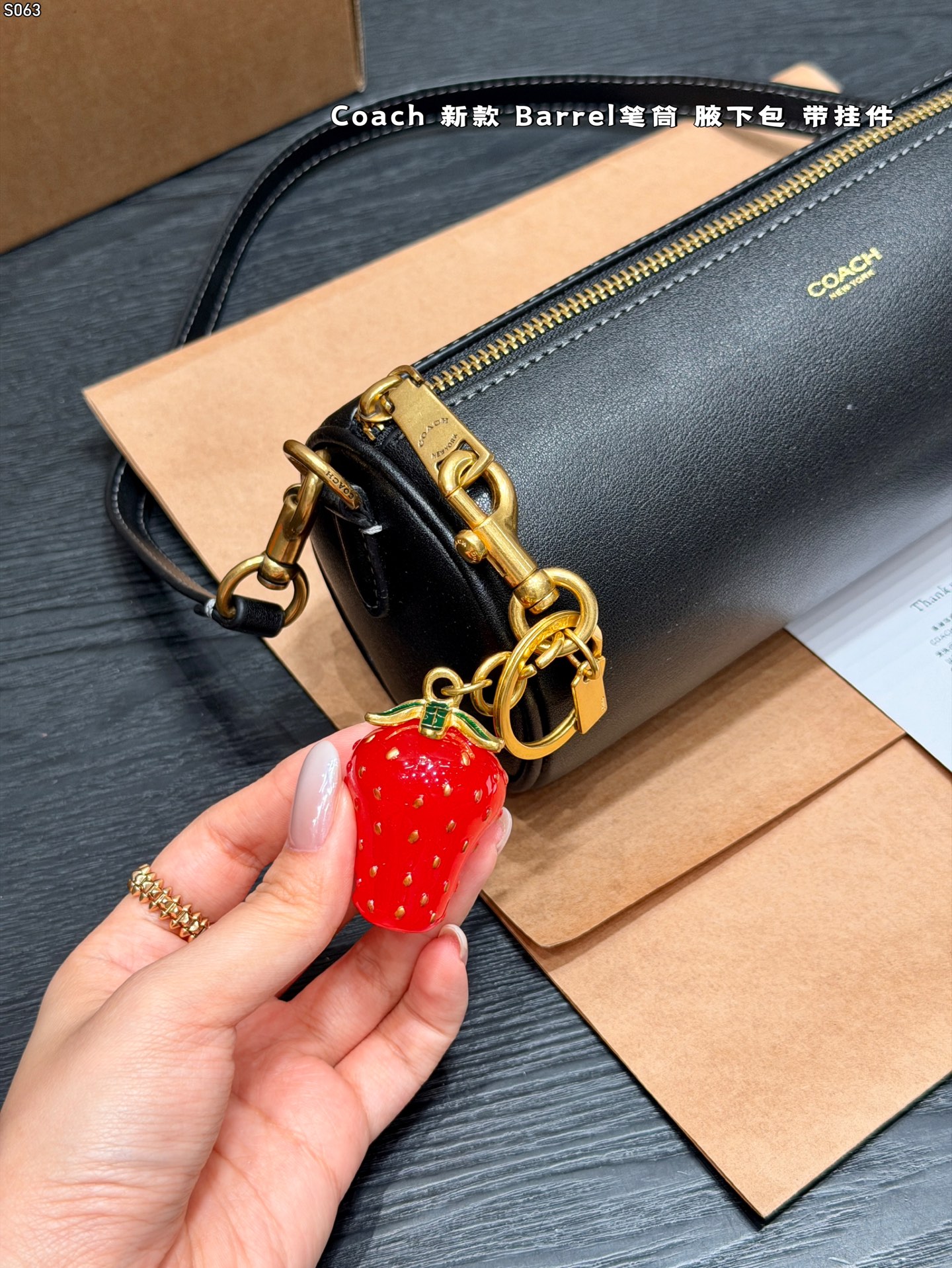 Bolso COACH Con colgante — photo 3