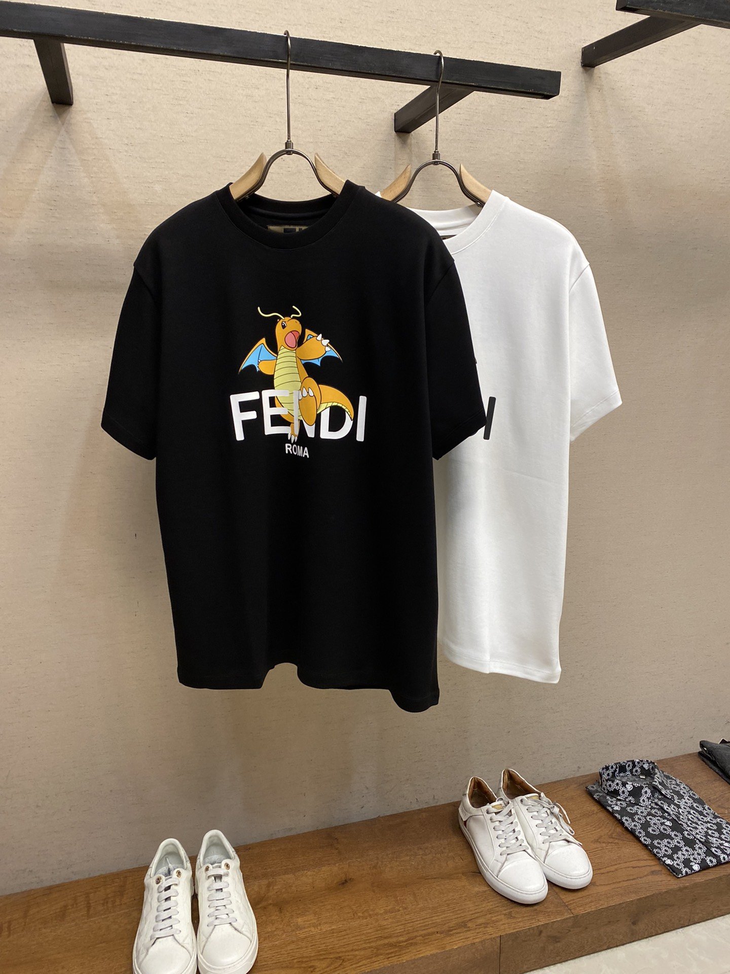 复刻Fendi2024FW早春新品超级联名版Fendi&宝可梦#宝可梦#endi和藤原浩的合作款神奇小龙
