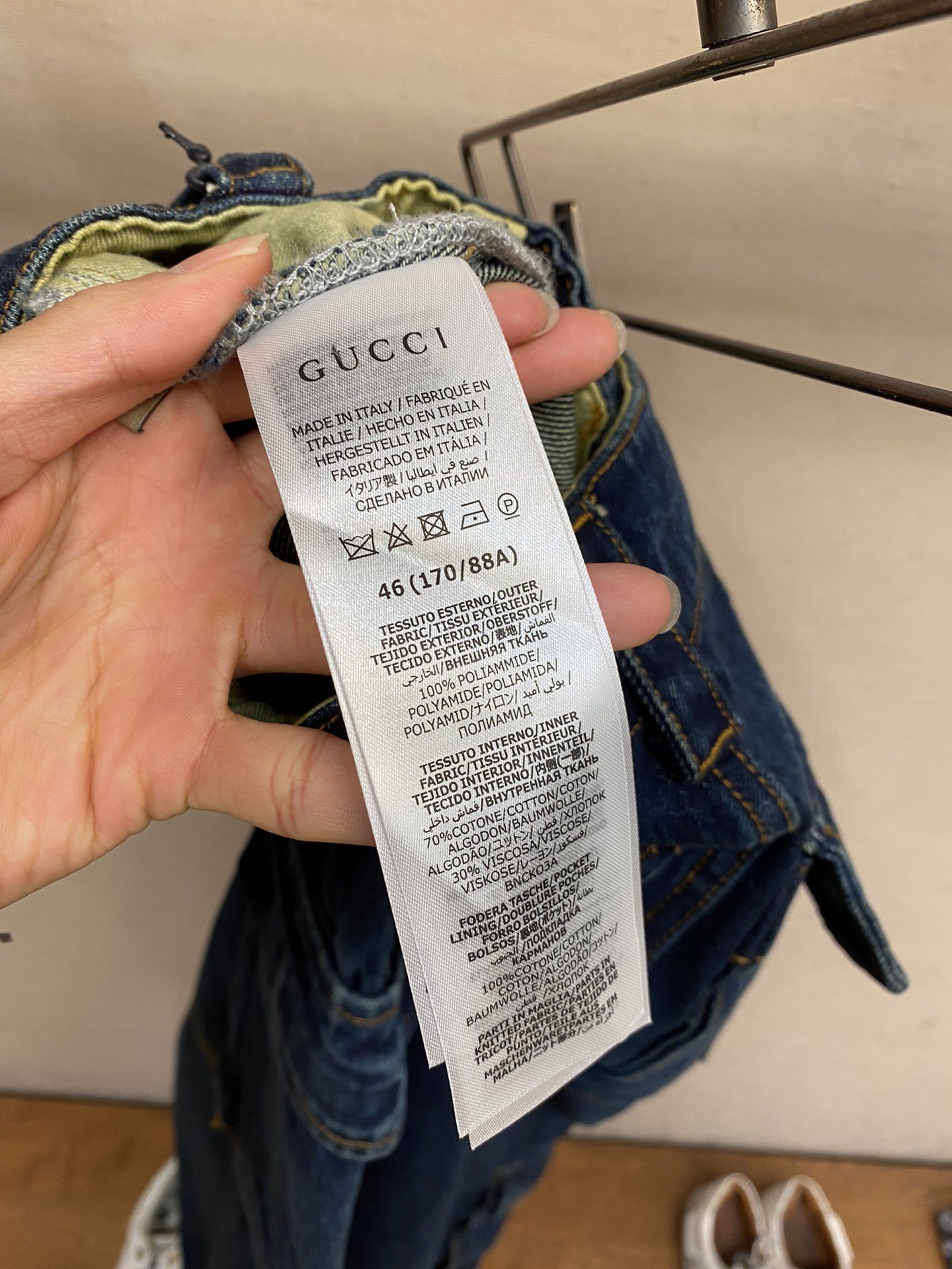 Gucci24SS多口袋复古风牛仔裤专柜14960购入开发！面料采用高品质深蓝色洗水牛仔布！两个斜插口袋