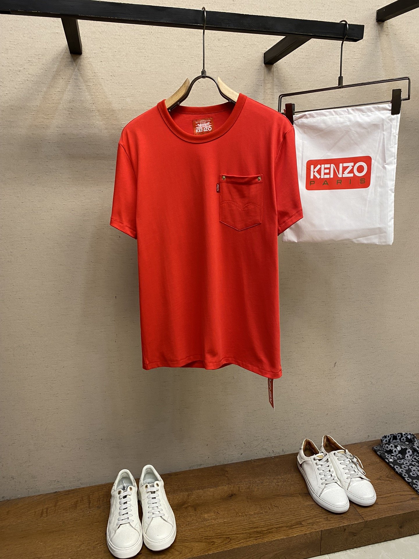 KENZO高田贤三春夏新品休闲时尚短袖T恤男女款作为今年的最新款式质感工艺更是不用担心面料选用客供进口1