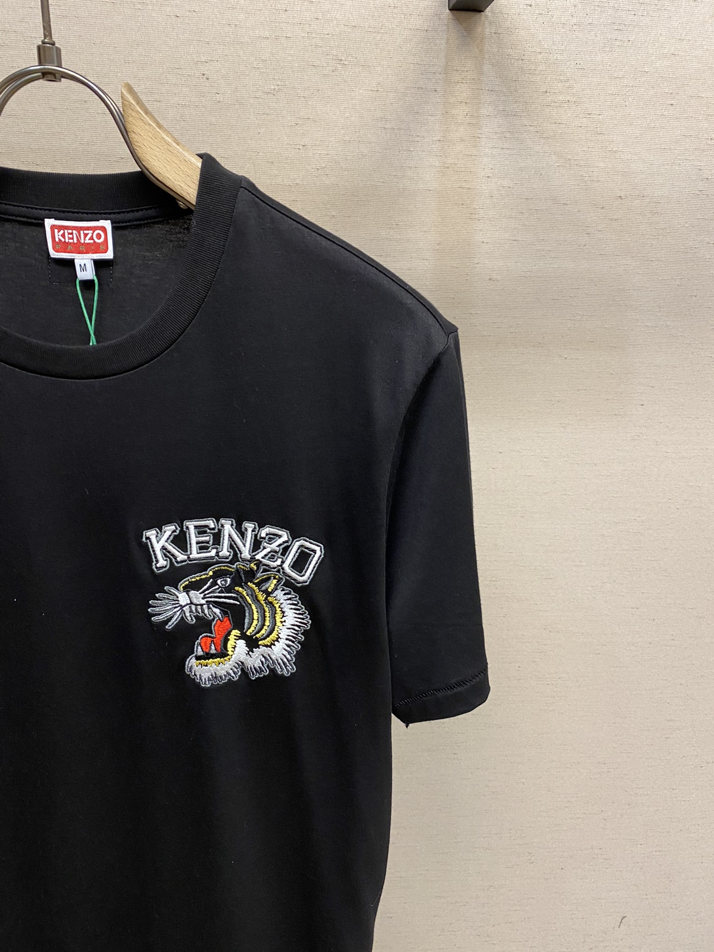 KENZO高田贤三春夏新品休闲时尚老虎刺绣短袖T恤男女款作为今年的最新款式质感工艺更是不用担心面料选用客