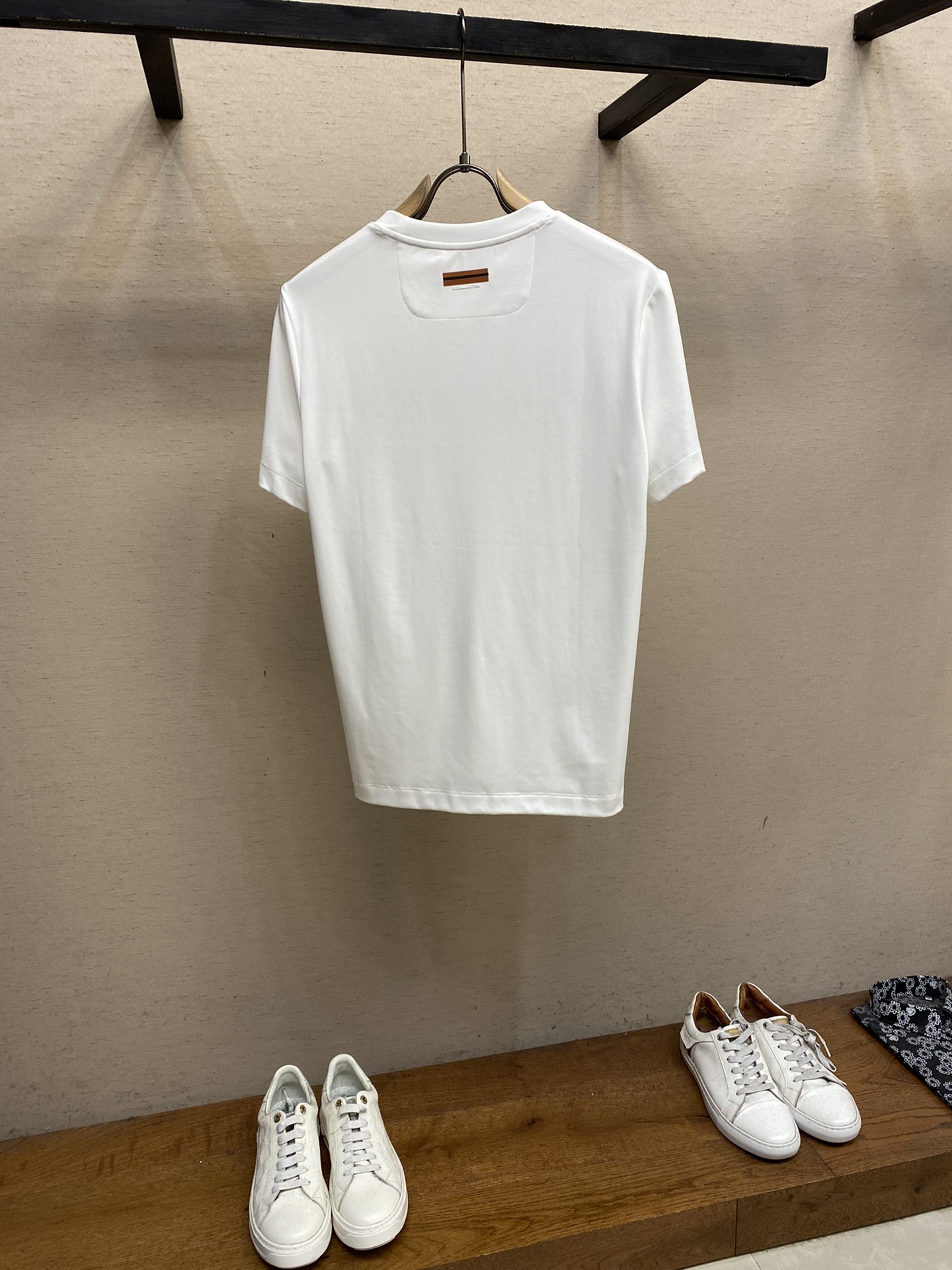Zzegna新款短袖yyds日常出门闭眼搭定制丝光弹力棉面料短袖T恤魅力在于创造了简约奢华感的时尚,随意