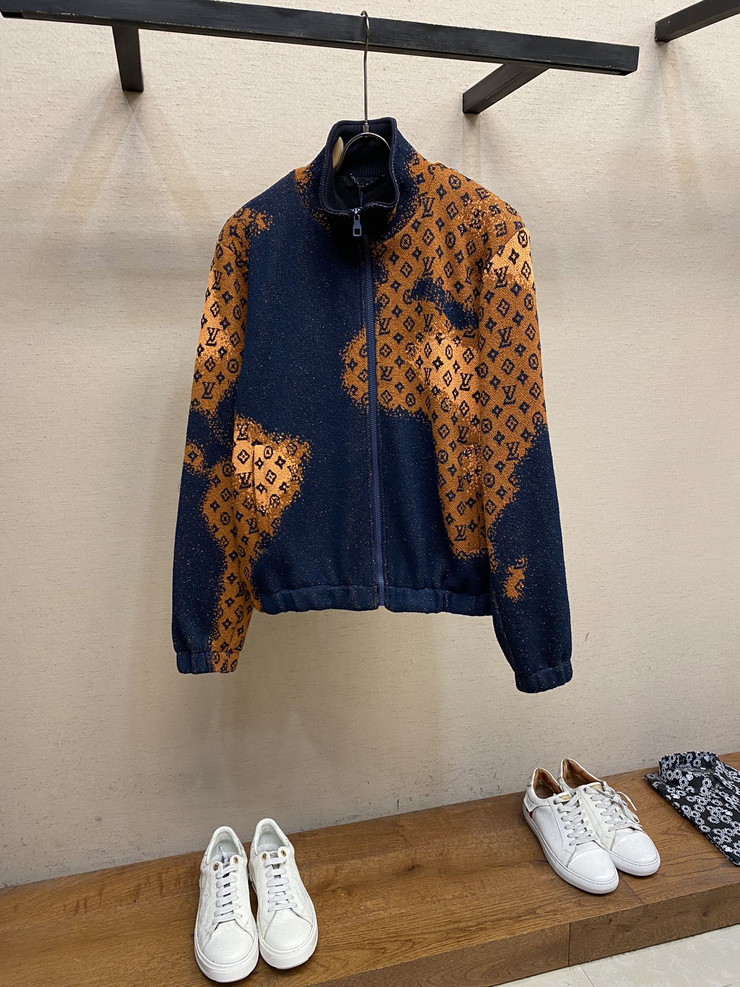Louis Vuitton 7 Star
 Clothing Coats & Jackets Doodle Weave Unisex Casual