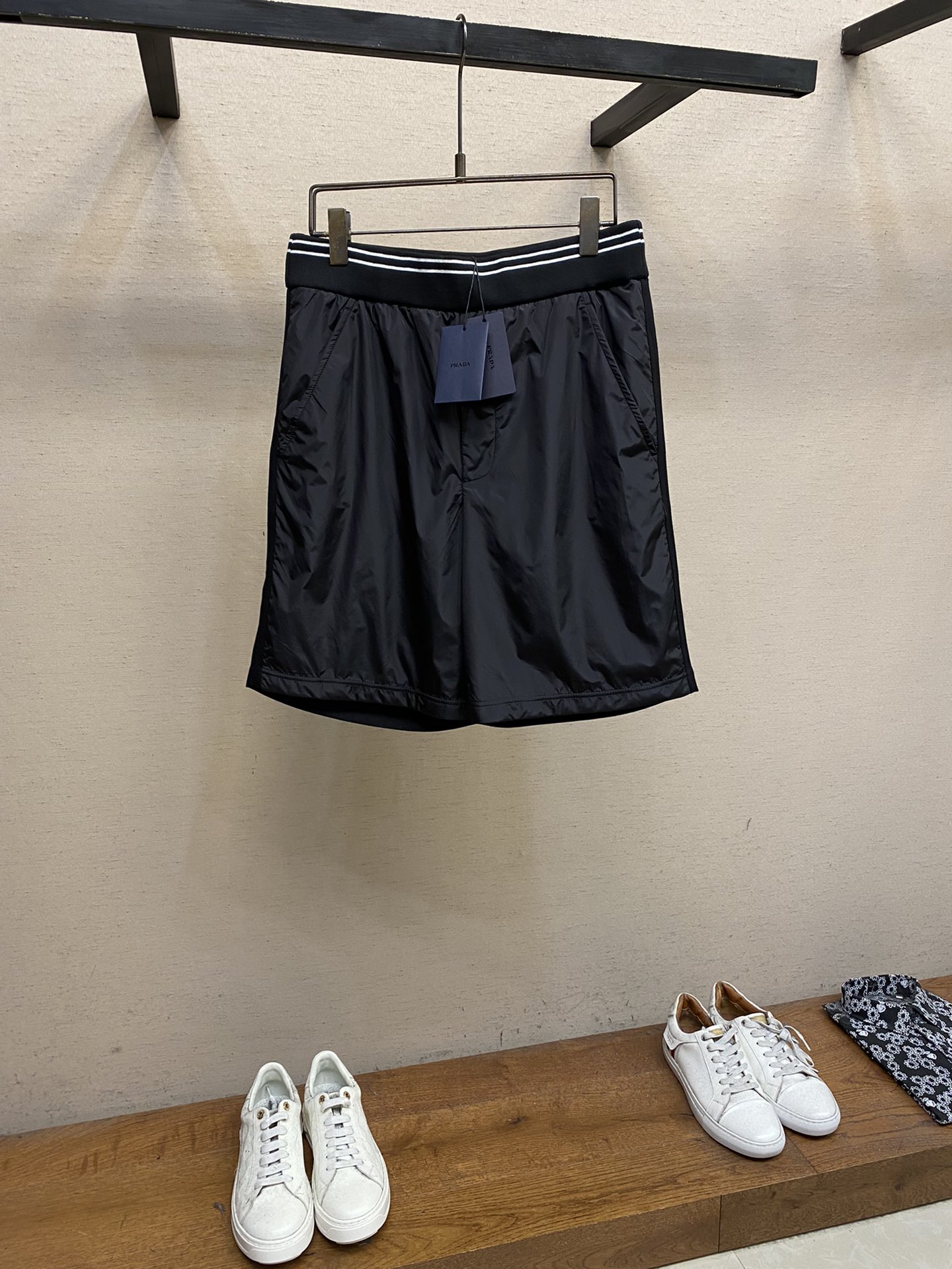 Prada Fake
 Clothing Shorts Splicing Nylon Fall Collection Casual