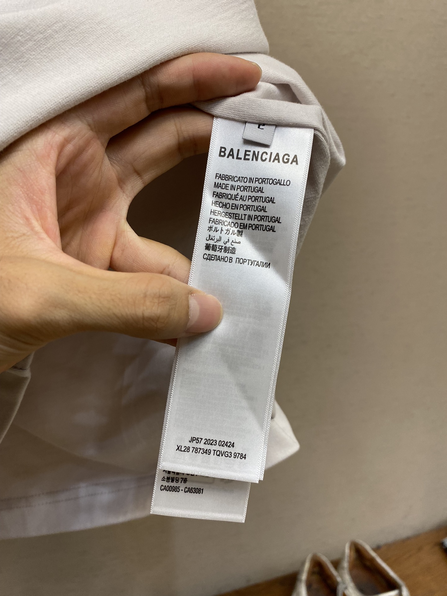 BalenciagaBLCG禁止Bfrnd乐队反穿生化短袖T恤此款采用16支单精梳紧密纺纱做洗后250克