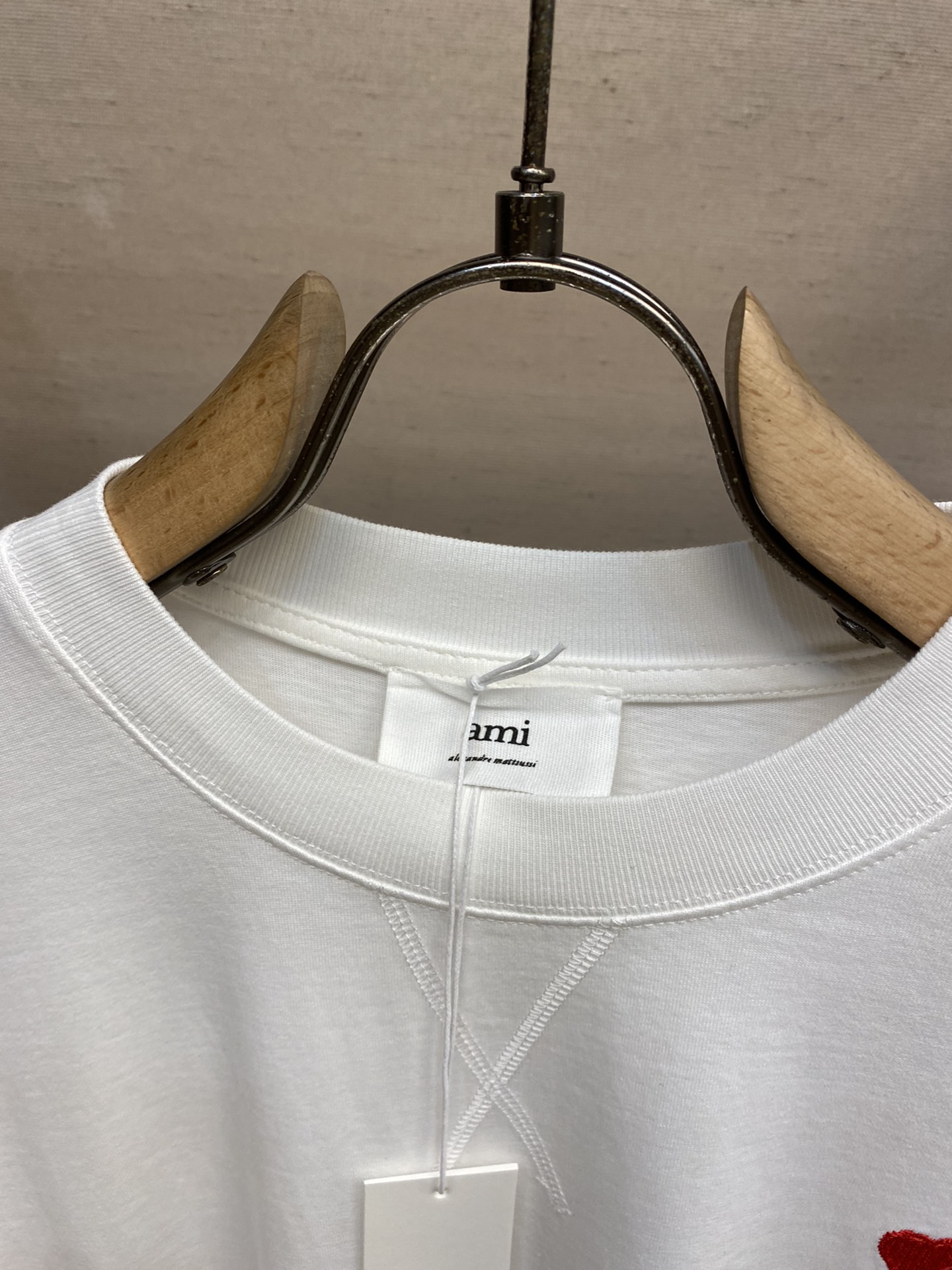 French Capsule Series: AMI Classic Logo Cotton T-Shirt with Special Embroidery - 图片 3