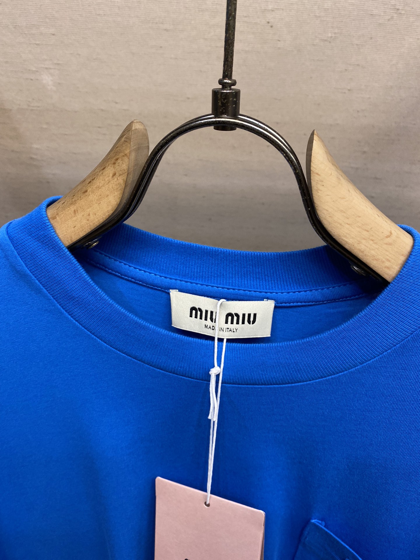 Fashionable 100-Story Logo T-Shirt and Fast-Water Laundry Bag in Various Sizes and Colors - 图片 3