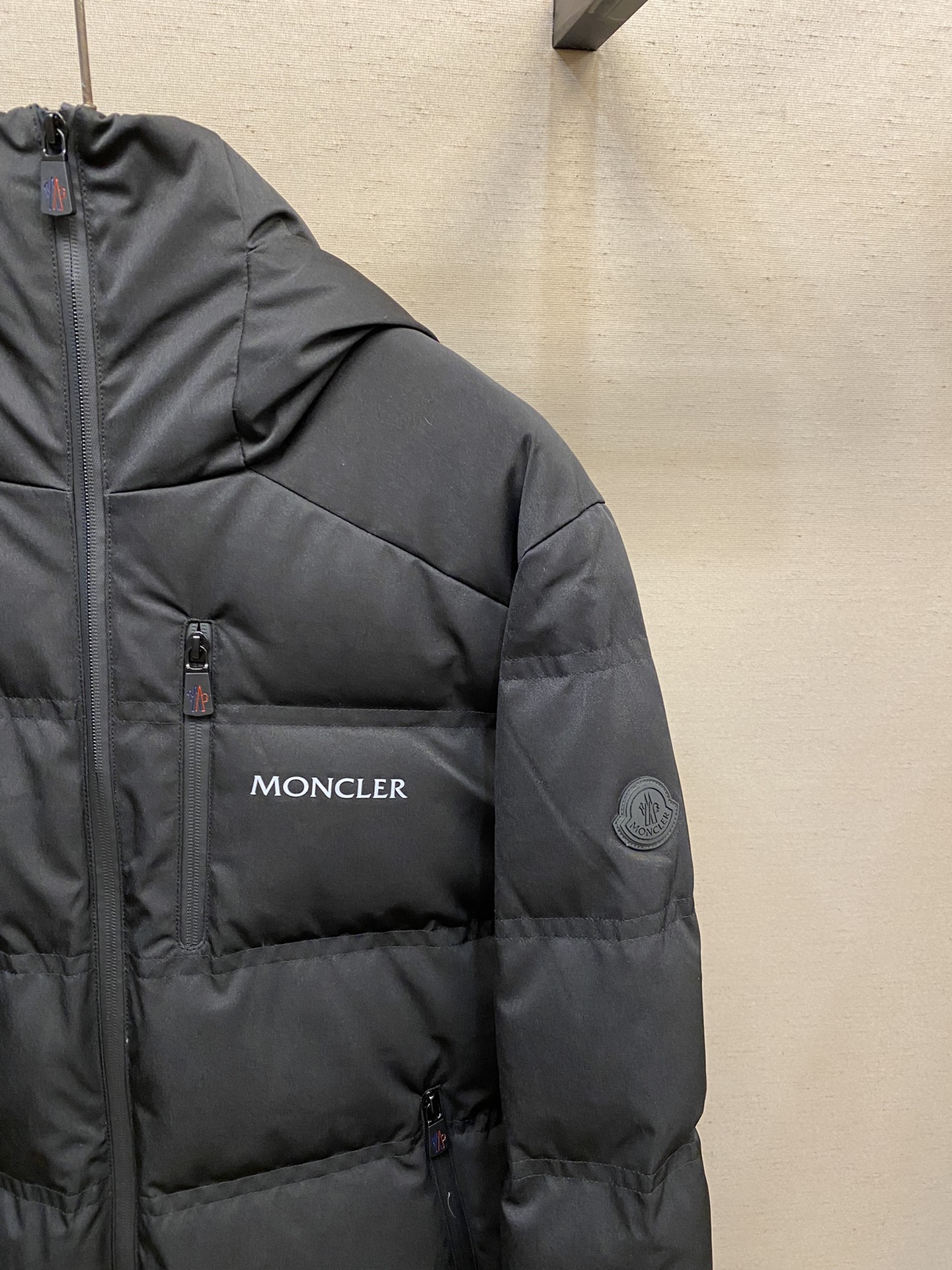 Moncler2024秋冬Mon*lerGrenble压胶滑雪羽绒服彰显造型气质的不朽传奇.极致款的休闲