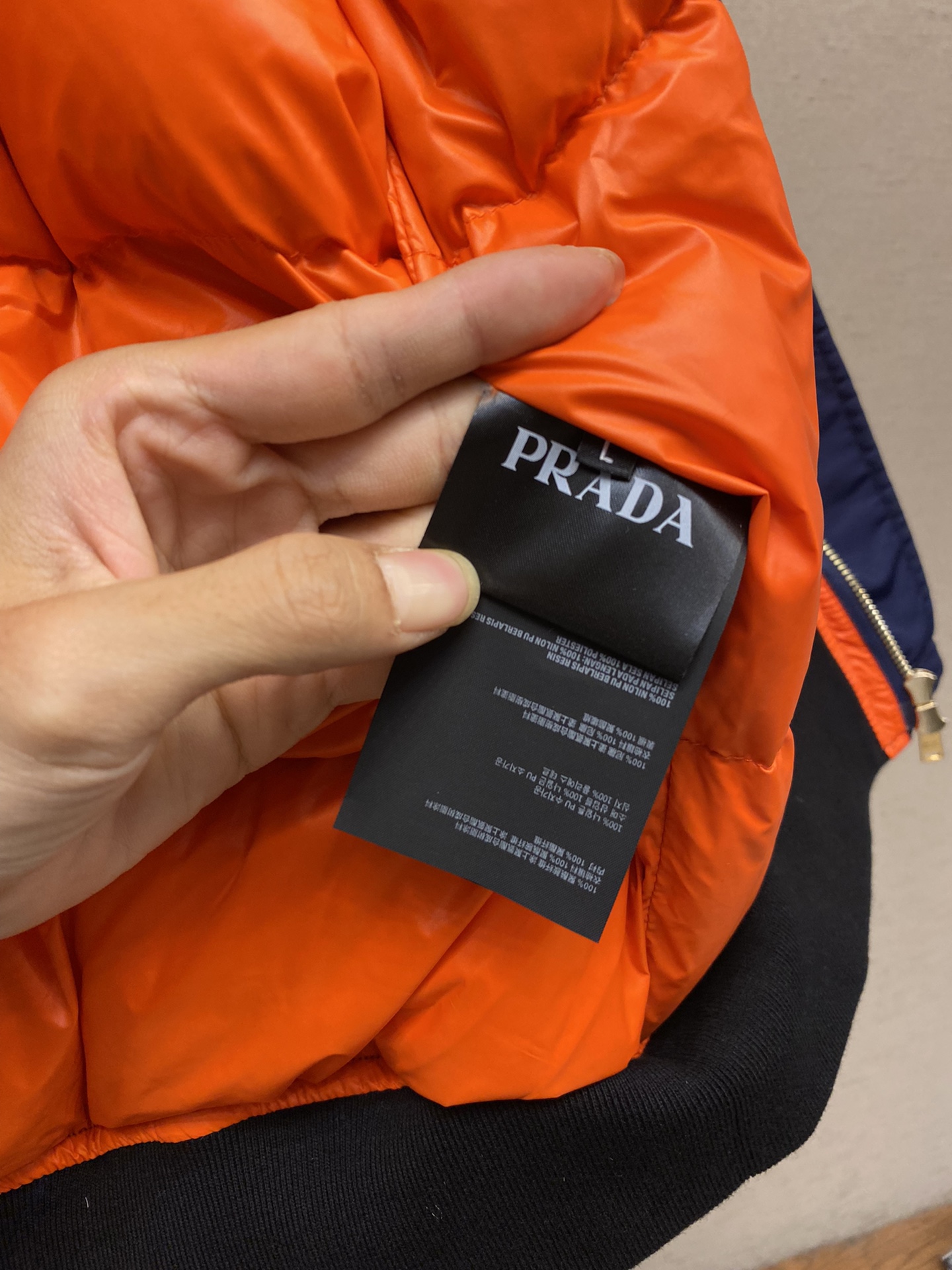 Prada普拉达ss24秋冬新款羽绒服外套高端定制内填充顶级国标纯正90白鸭绒品质经得起任何形式检验呈现