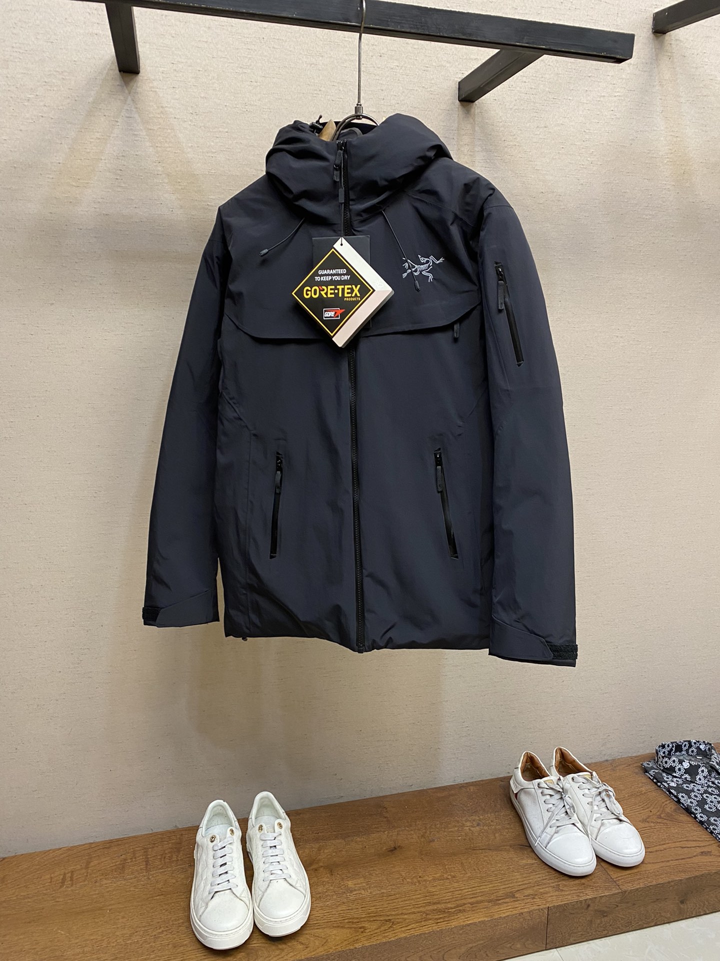 ARCTERYX/始祖鸟MacaiJacket正品打版男女同款小买菜连帽压胶滑雪服冲锋衣羽绒服正确版本这