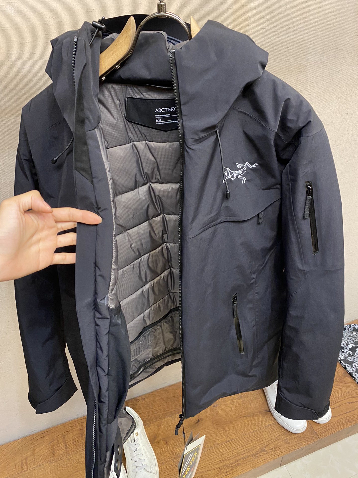 ARCTERYX/始祖鸟MacaiJacket正品打版男女同款小买菜连帽压胶滑雪服冲锋衣羽绒服正确版本这