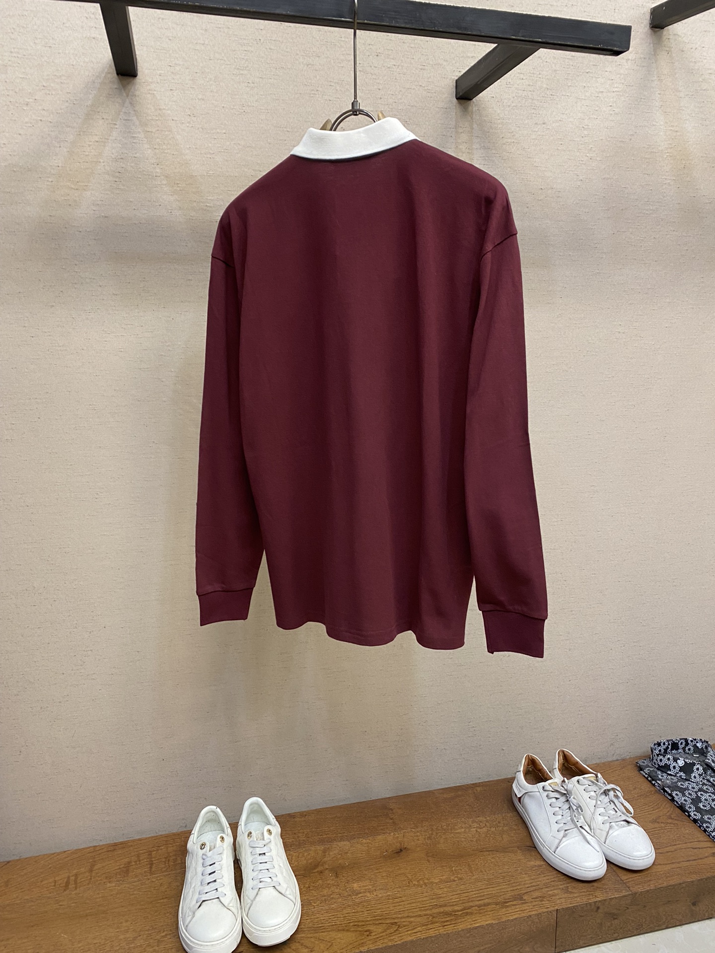 Miu Miu MU Red Cotton Polo with Embroidery Badge and Straight Collar - 图片 2