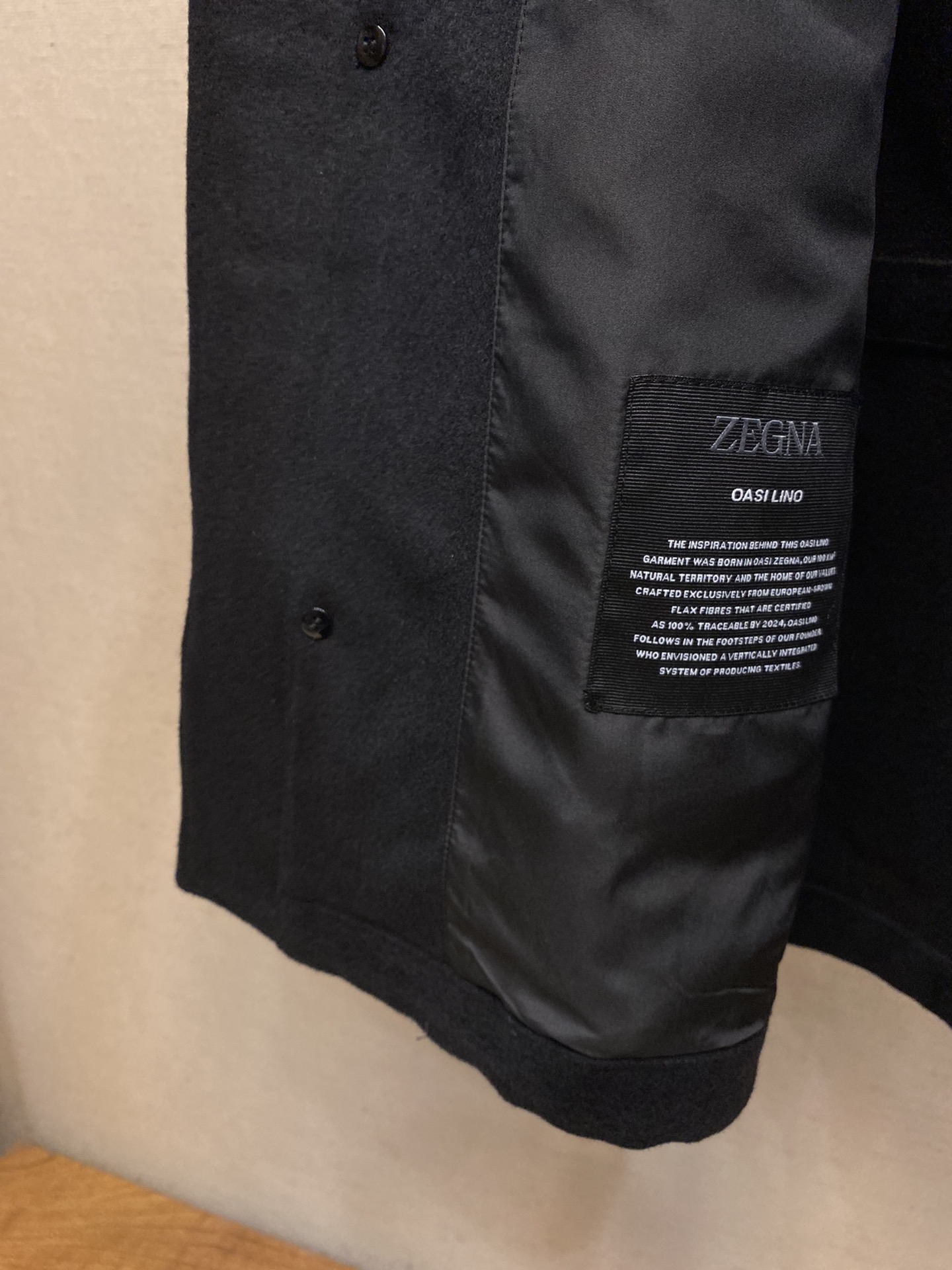 “Zzegna Oasi 100% Wool Hood Coat: High-End Luxury Fashion with Removable Hat” - 图片 7