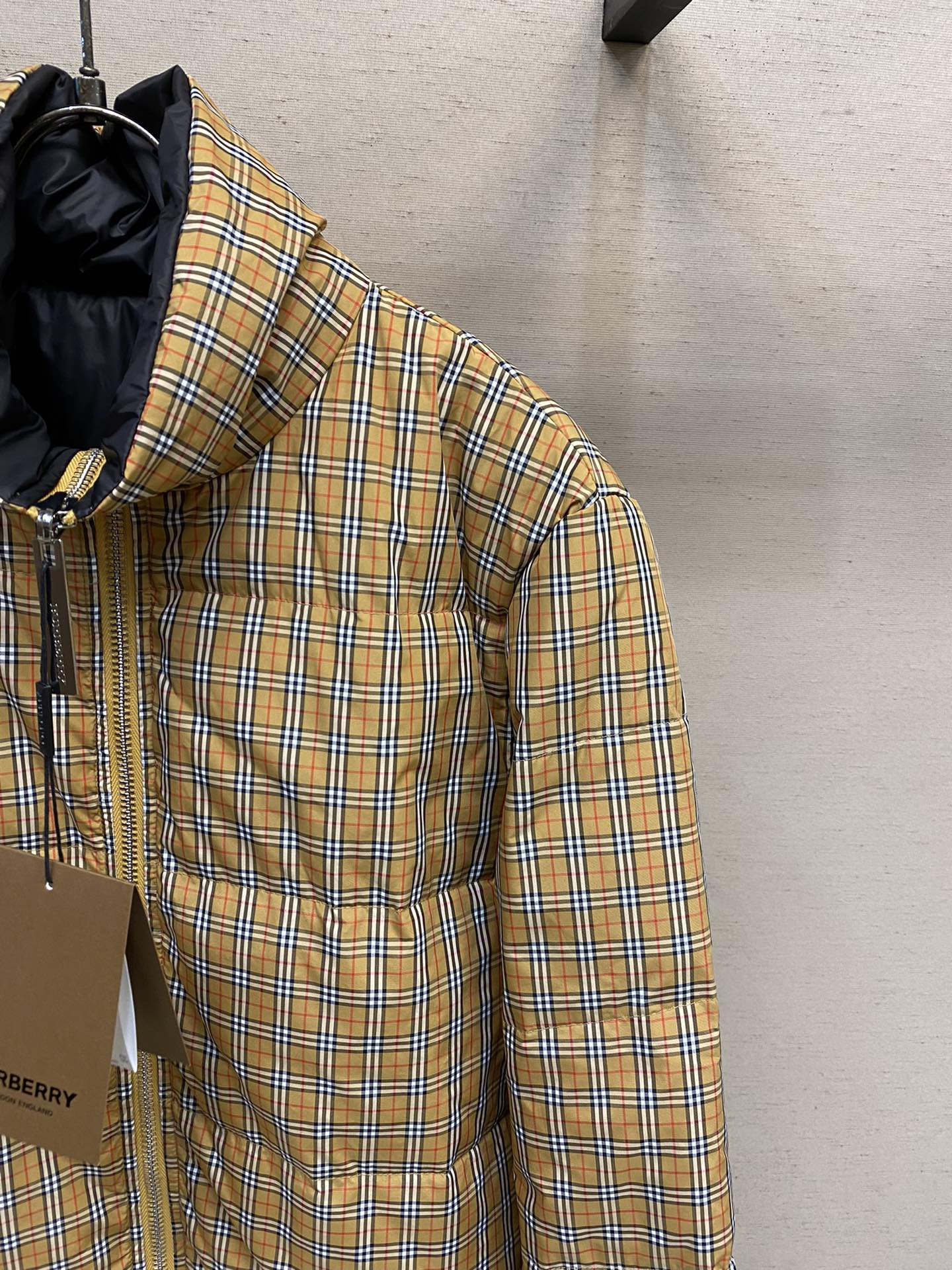 🌟🌟BBR、新款羽绒服推荐🔥Burberry王牌新单，高档双面穿Vintage格纹战马羽绒服外套!高端双
