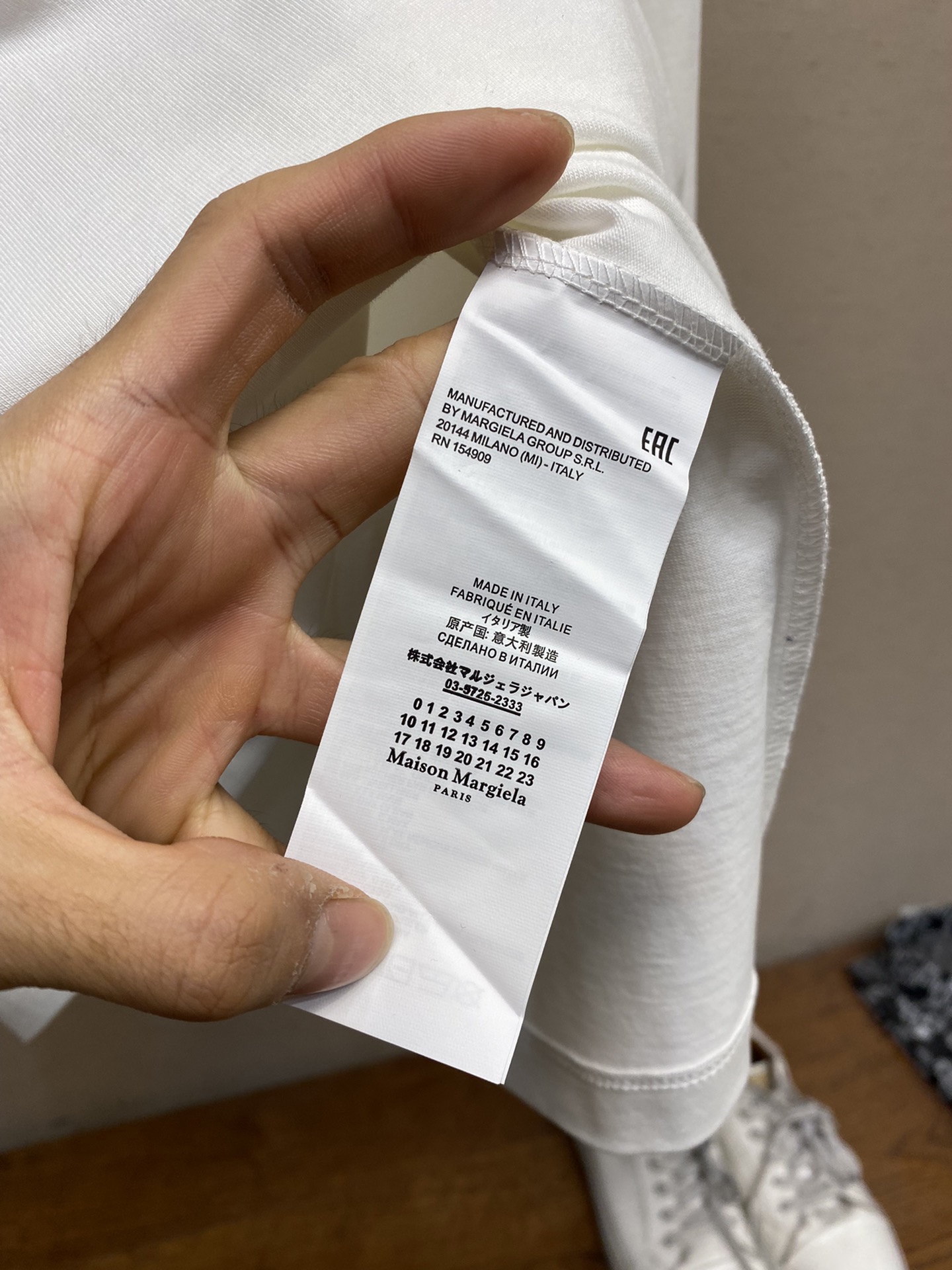 Maison Margiela Viper’s New Year’s T-shirt: Comfortable Cotton Relaxing Top, Size S-XL - 图片 7