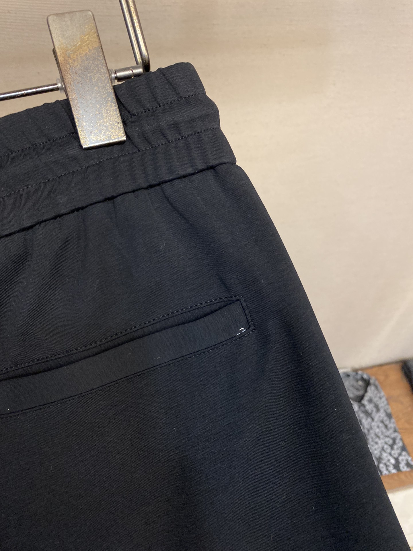 🌟🌟  Moncler，男士休闲裤👍
纯棉面料休闲裤，最新款上身版型无敌正！
绝对可以闭眼收的一款
此款