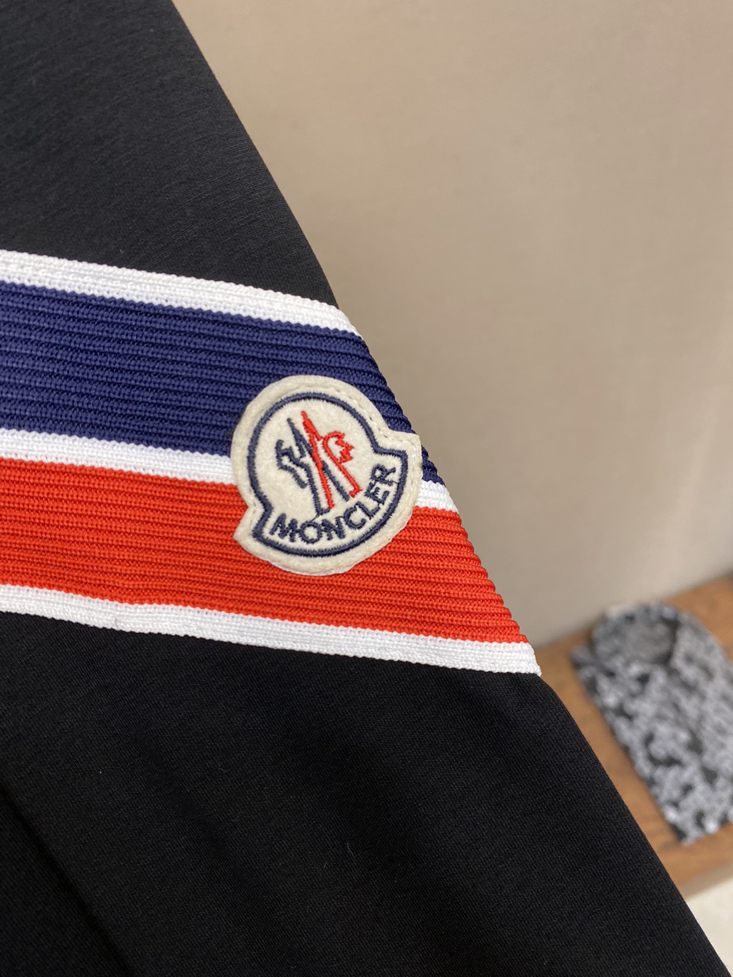 🌟🌟  Moncler，男士休闲裤👍
纯棉面料休闲裤，最新款上身版型无敌正！
绝对可以闭眼收的一款
此款