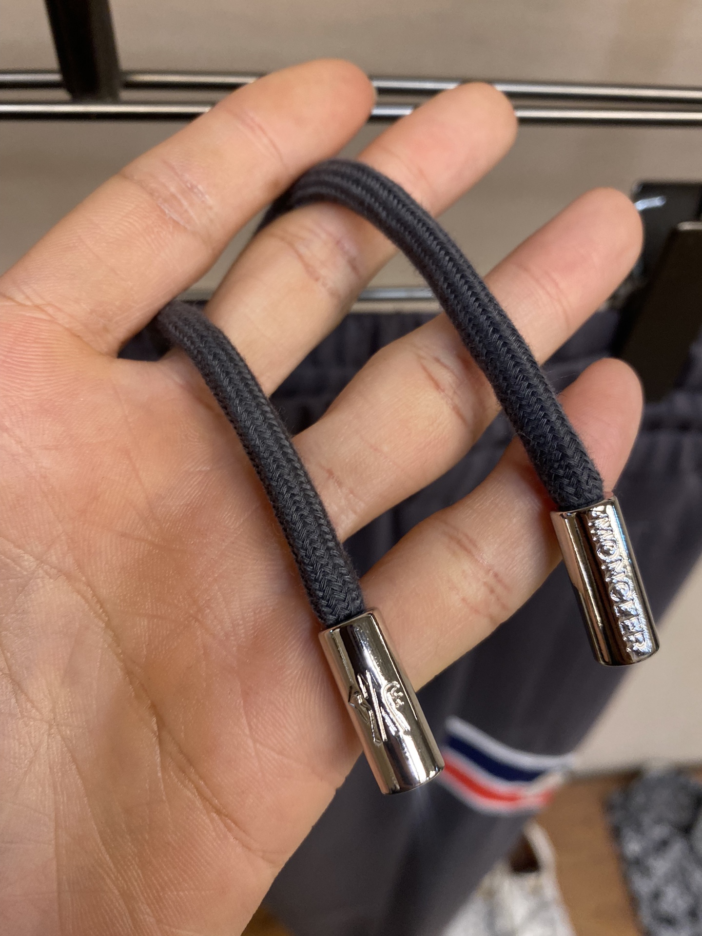 🌟🌟  Moncler，男士休闲裤👍
纯棉面料休闲裤，最新款上身版型无敌正！
绝对可以闭眼收的一款
此款