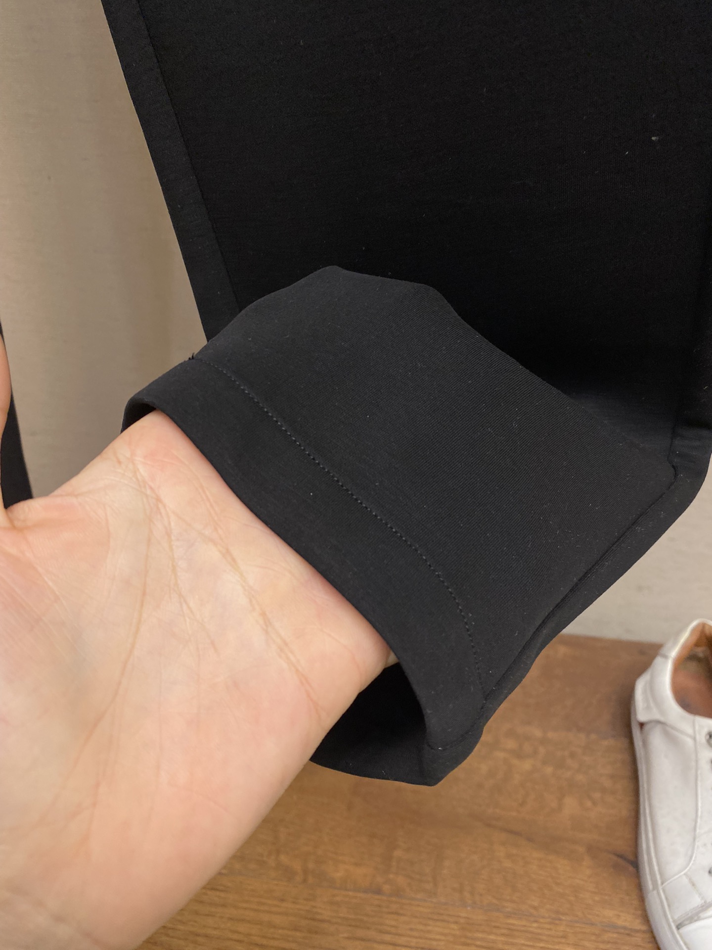 🌟🌟  Prada、男士休闲裤👍
纯棉面料休闲裤，最新款上身版型无敌正！
绝对可以闭眼收的一款
此款裤子