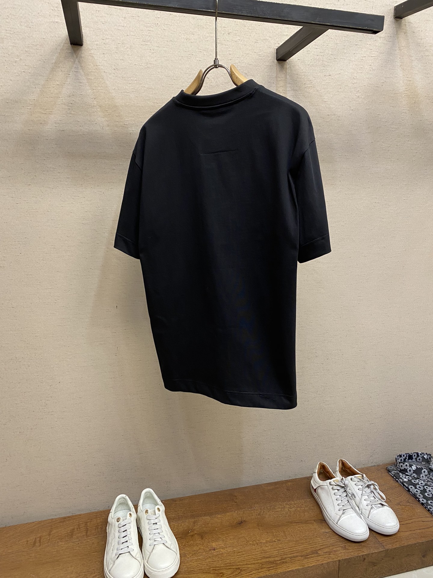 🌟🌟Givenchy， GVC 猫咪数码直喷T恤

本款T恤采用全棉32支双纱平纹打造，再洗水定型，克重