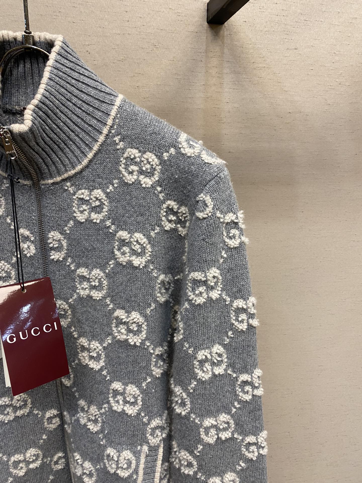 🌟🌟Gucci，最新款以图案设计灵感源自品牌创始人Guccio Gucci先生的姓名首字母缩写，始终深受