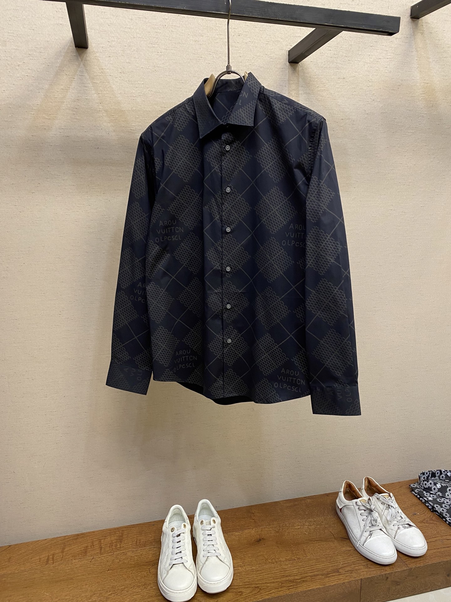 NO:122792,1V, Donkey House Dark Print Flag, Long Sleeve Casual Business Shirt!  A must-have artifact for the same style as men and women in all seasons. Color is made of Audalia cotton fabric, natural dyestuffing and dyeing technology!  The deep-sea tower snail shell buttons are even more icing on the cake!  The dark and eye-catching logo is more low-key, luxurious and elegant!  Exclusive spot size S-2xl S S S S S S S 44 Bust 102 Sleeve Long 62 Long 75 M S S Shoulder Width 45 Bust 106 Sleeve Long 63 Long 76 L S S S S S S S S S S S S S S S S S S S S S S S S S S S S S S S S S S S S S S S S S S S S S S S S S S S S S S S S S S S S S S S S S S S S S S S S S S S S S S S S S S S S S S S S S S S S S S S S S S S S S S S S S S S S S S S S S S S S S S S S S S S S S S S S S S S S S S S S S S S S S S S S S S S S S S S S S S S S S S S S S S S S S S S S S S S S S S S S S S S S S S S S S S S S S S S S S S S S S S S S S S S S S S S S S S S S S S S S S S S S S S S S S S S S S S S S S S S S S S S S S S S S S S S S S S S S S S S S S S S S S S S S S S S S S S S S S S S S S S S S S S S S S S S S S S S S S S S S S S S S S S S S S S S S S S S S S S S S S S S S S S S S S S S S S S S S S S S S S S S S S S S S S S S S S S S S S S S S S S S S S S S S S S S S S S S S S S S S S S S198609091V、驴家暗印旗盘格长袖休闲商务衬衫！ 男女同款四季必备神器 彩用奥大利亚棉质面料,天然染料定织定染工艺！深海塔螺贝壳纽扣更是锦上添花！暗色引人注目的大logo,更家低调奢华大气！ 市场独家现货 尺码S-2xl S码肩宽44胸围102袖长62衣长75 M码肩宽45胸围106袖长63衣长76 L码肩宽46胸围110袖长64衣长77 XL码肩宽47胸围114袖长65衣长78 XXL码肩宽48胸围118袖长66衣长79,,louis vuitton,louis vuitton,shirts,alexander wang,Men's clothing