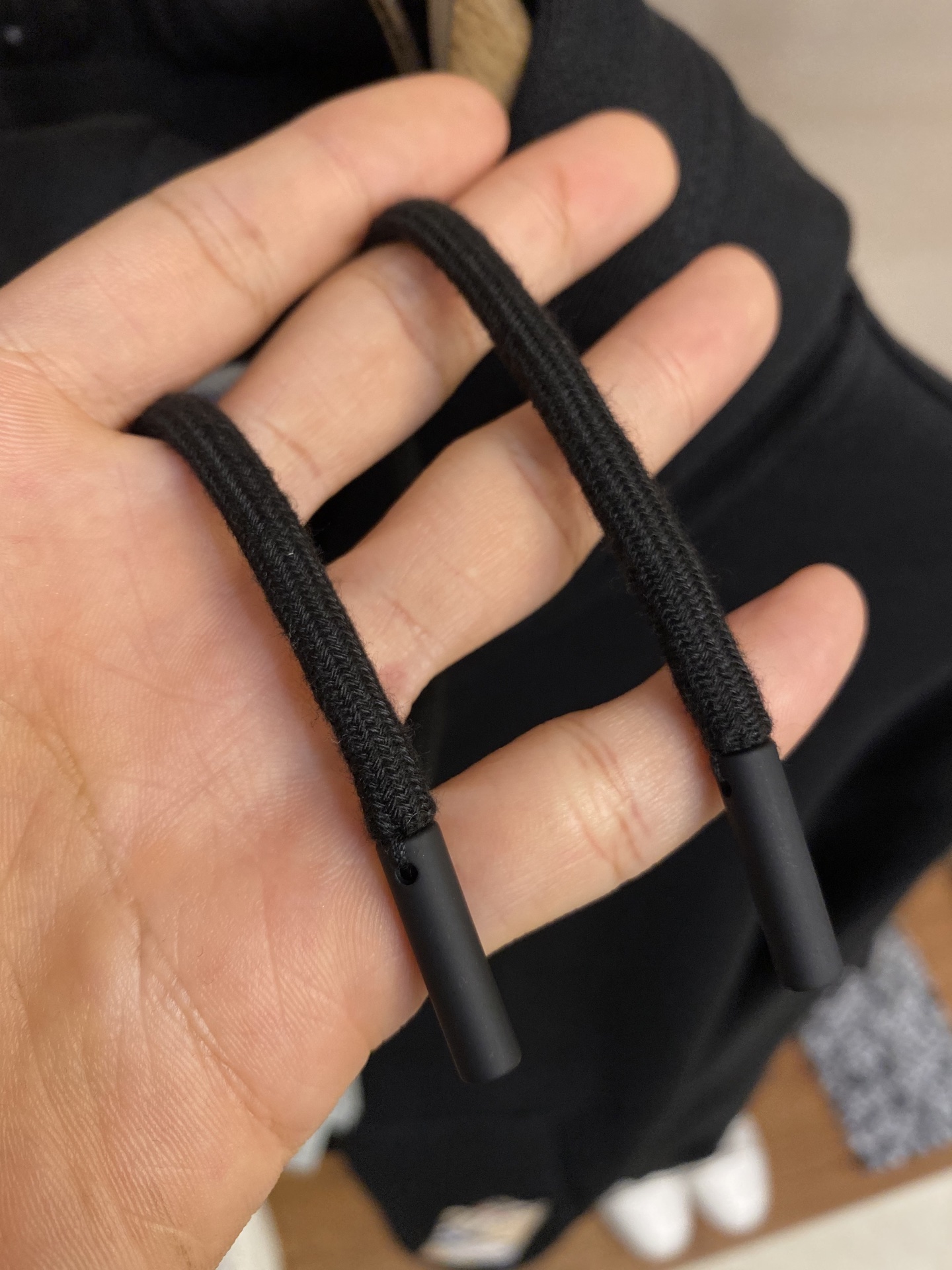 （外套）🌟🌟BBR、格纹棉质拉链连帽卫衣

面料：采用轻盈翻面绒棉质面料，一面光滑的棉质表面，一面经过起