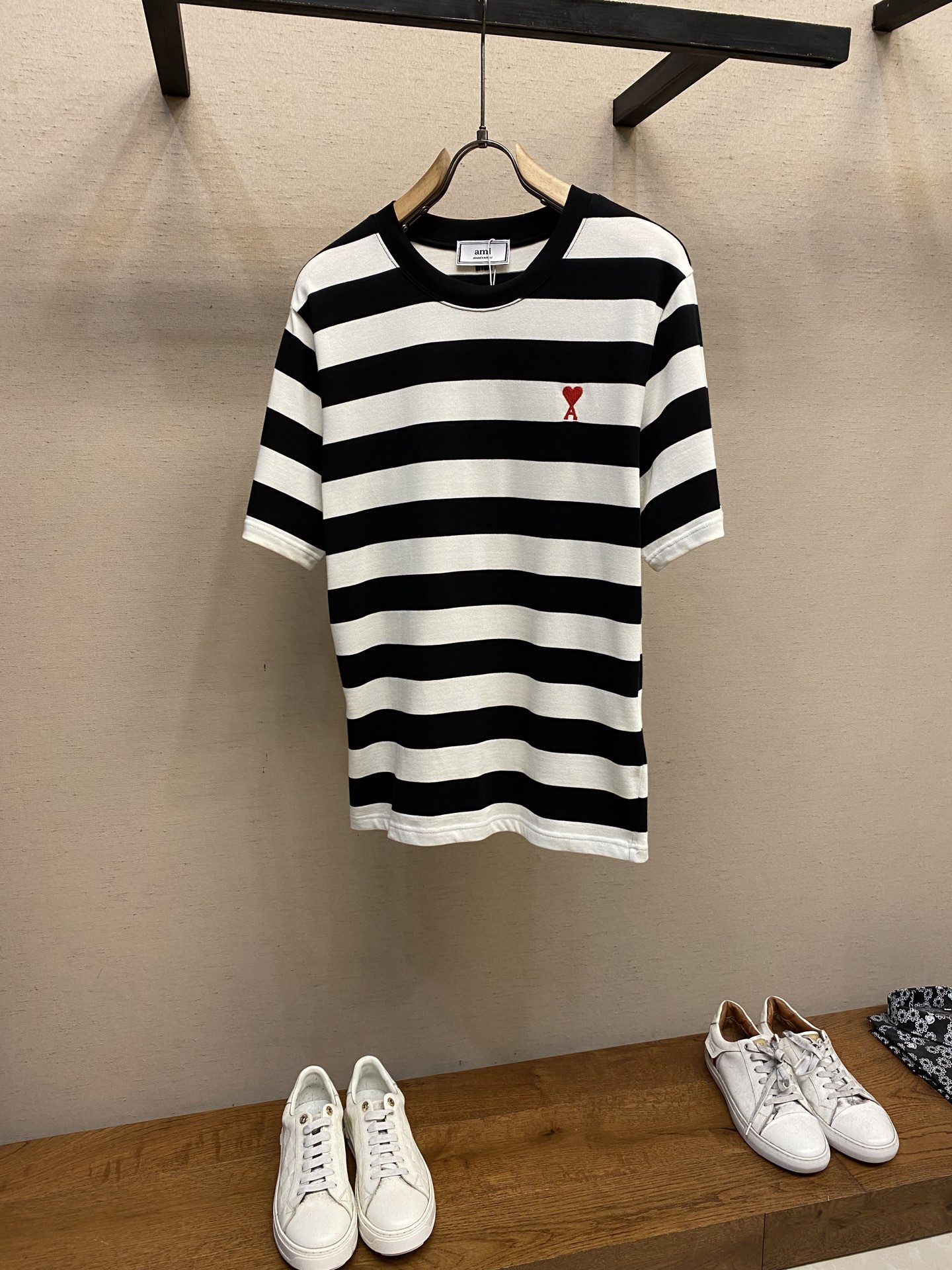 NO:126667,AMI... 25 spring and summer new embroidered love A-line horizontal strip pure cotton short-sleeved T-shirt with double-pressure thread round neck, same style for men and women Size S-XL, T-shirt,tees, t-shirt,alexander wang19860909AMI……25春夏新款刺绣爱心 A 字横条纯棉短袖T恤 包边双压线螺纹圆领 男女同款 尺码S-XL,,T-shirt,tees，t-shirt,alexander wang,Men's clothing