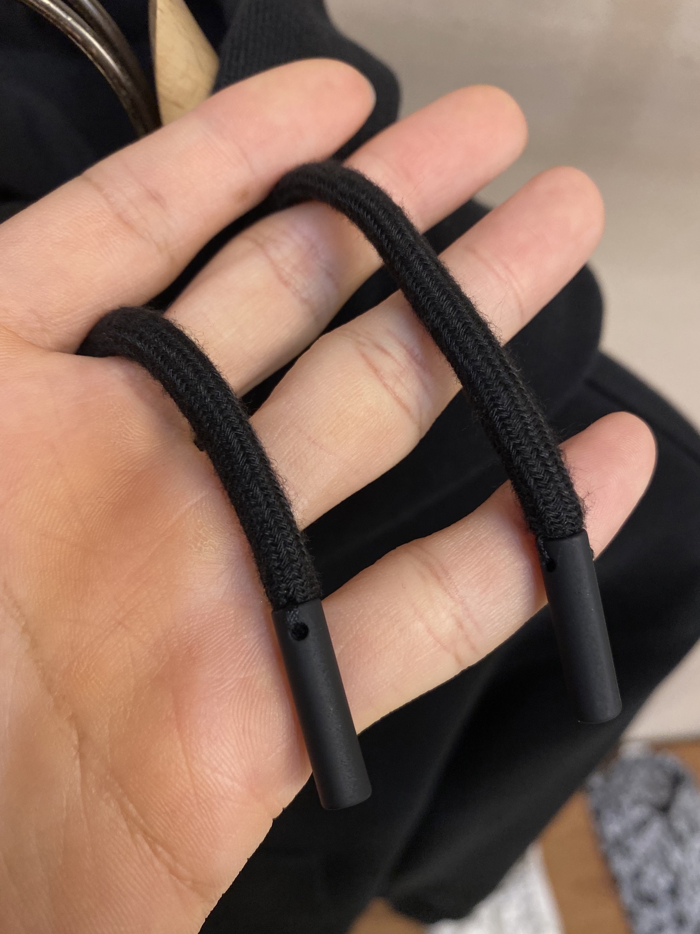 （外套）🌟🌟BBR、BURBERRY马术骑士徽标棉质拉链连帽衫


面料选择采用轻盈翻面绒棉质面料，一面