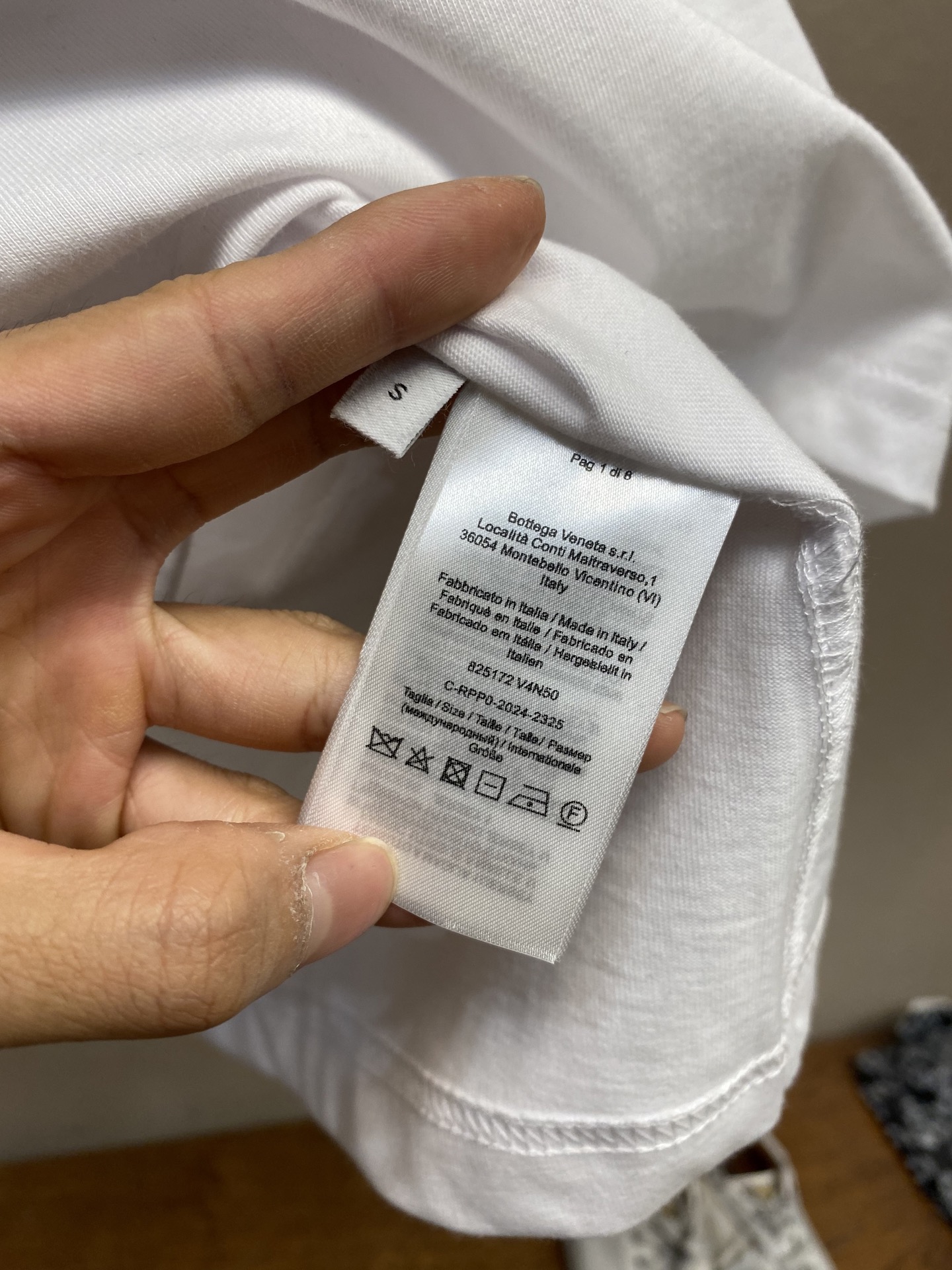 Fine Cotton P250 Shirt with Multicolour Embroidery and Hidden Cuffs - 图片 7