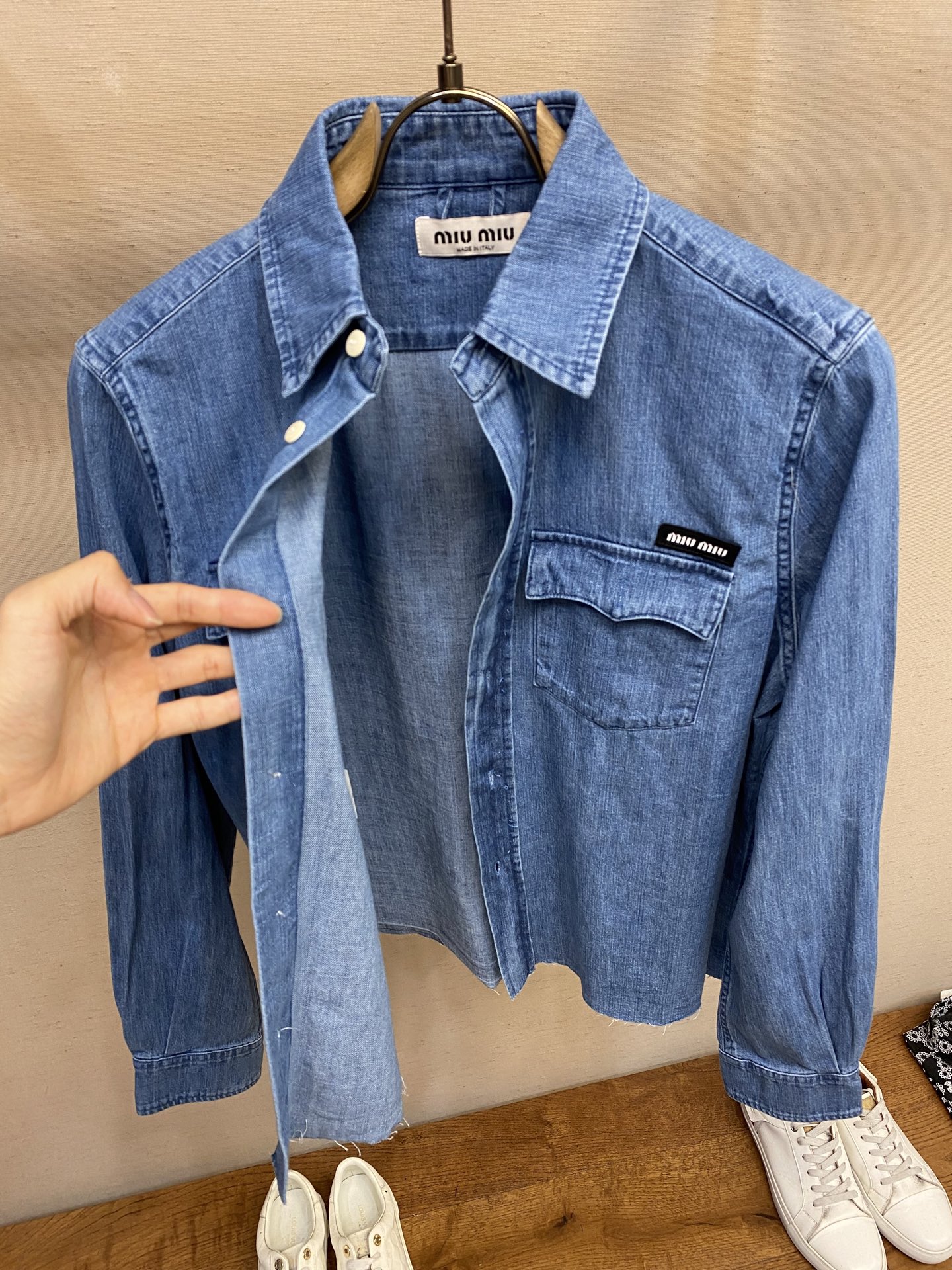 Miu Miu 25 Spring/Summer New Cowboy Shirt in Deep Blue Calcium Cloth - 图片 7