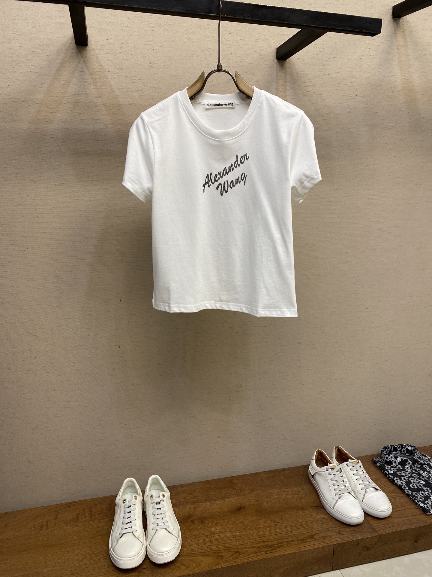 Trendy Summer Short Sleeve with Collar Design in Bright Colors – Sizes S, M, L