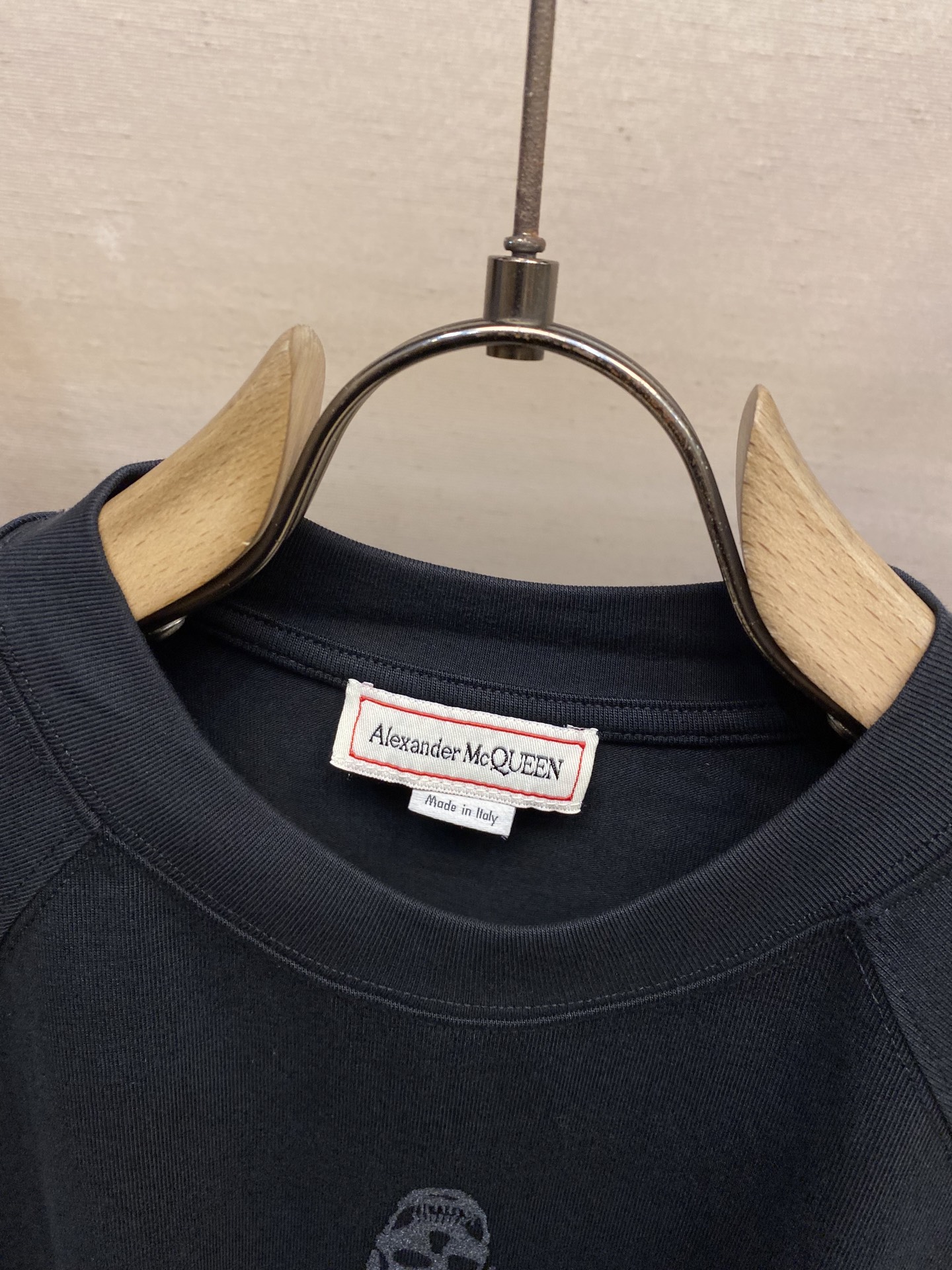 Alexander McQueen Cotton Vest with Hardware and Skull Embroidery for Summer Fashion - 图片 3