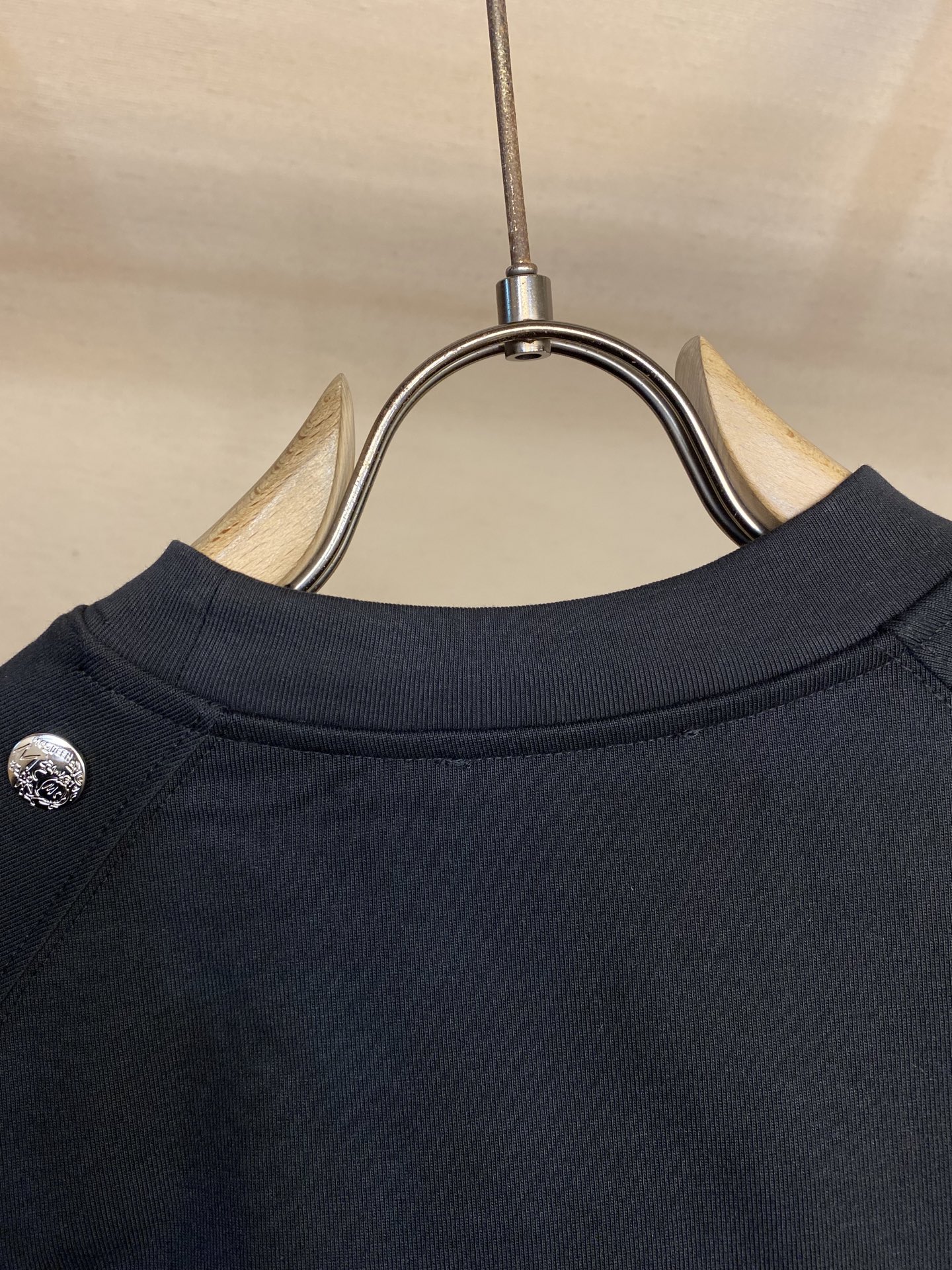 Alexander McQueen Cotton Vest with Hardware and Skull Embroidery for Summer Fashion - 图片 9