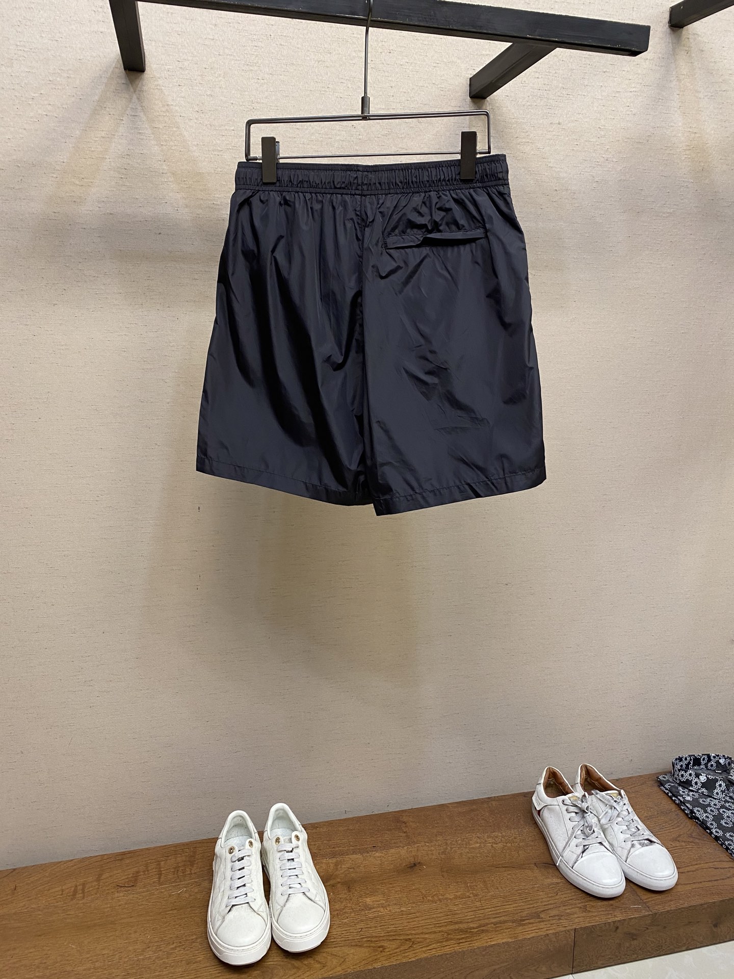 Versace 2025 Summer Beach Shorts: Classic, Colorful, Hardware Details, Polyester Fabric, Various Sizes. - 图片 2